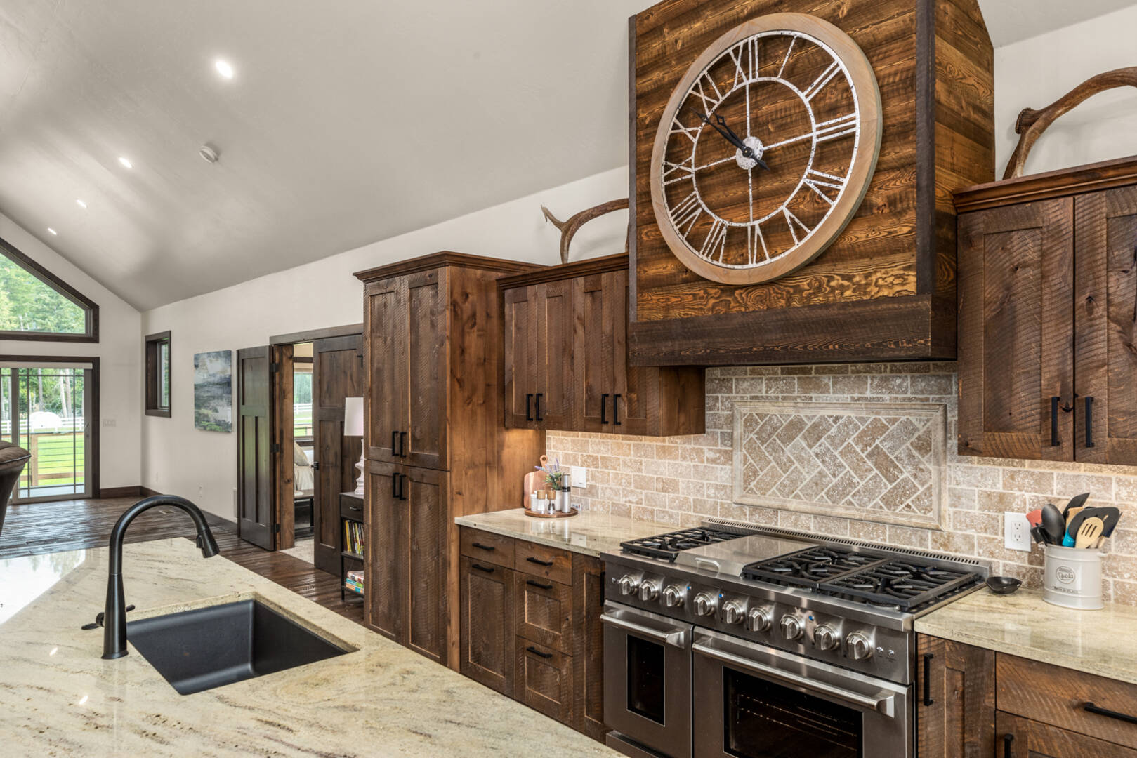 216 Jade Ln Kalispell, MT 59901