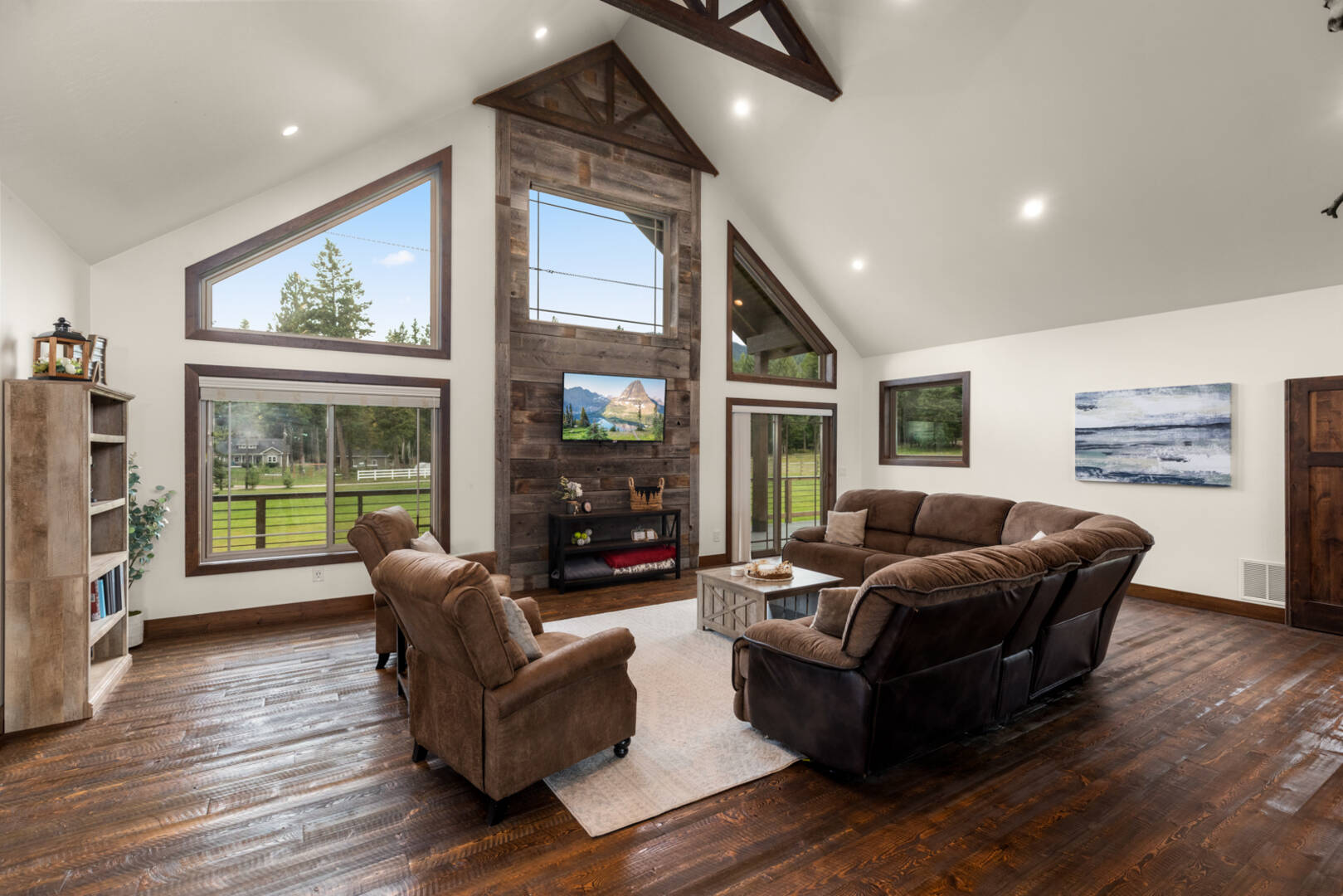 216 Jade Ln Kalispell, MT 59901