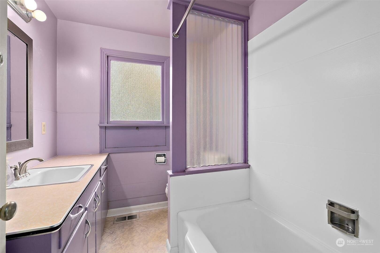 6713 S C St Tacoma, WA 98408