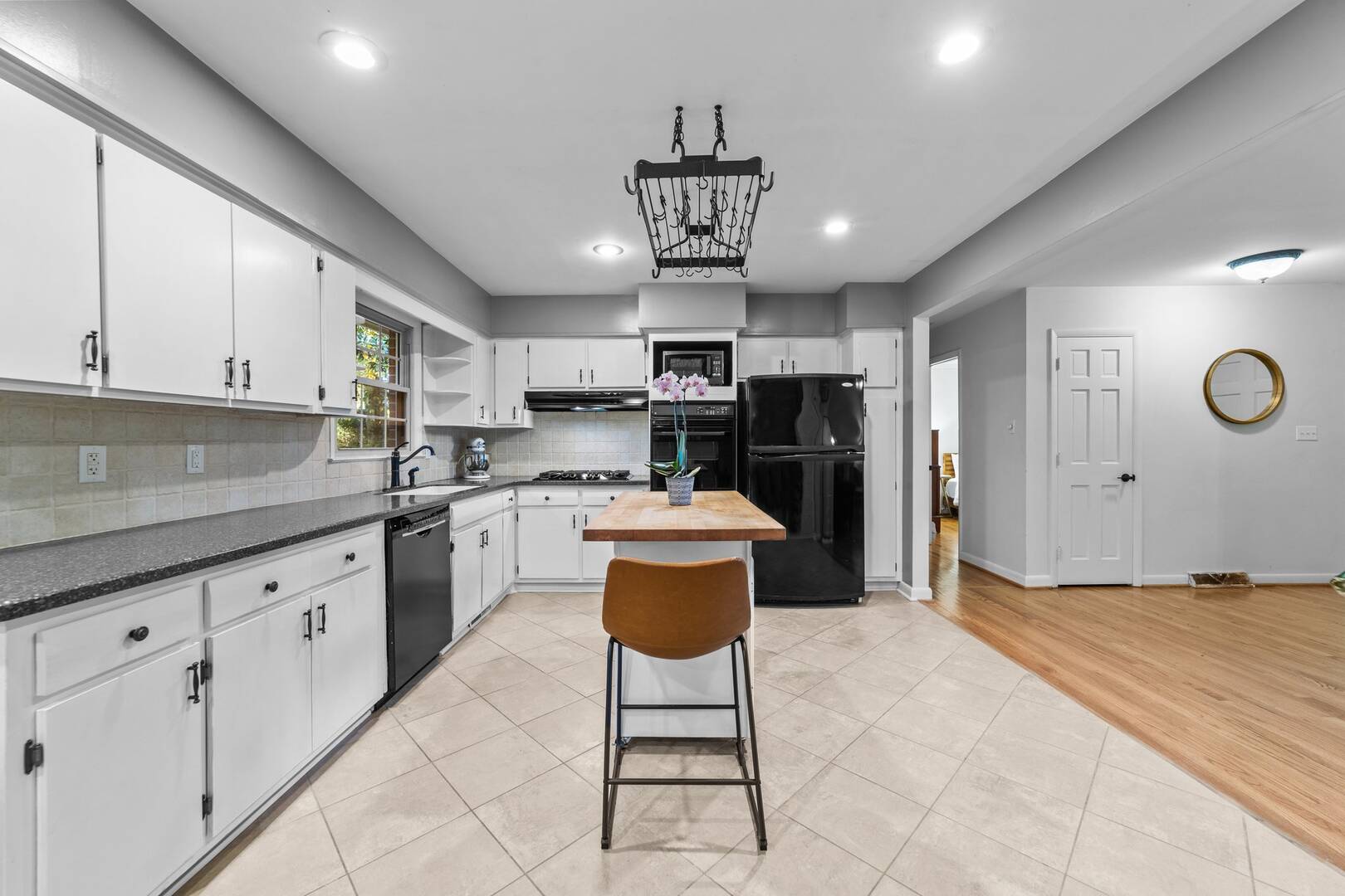 1503 Lafayette Court Greensboro, NC 27408