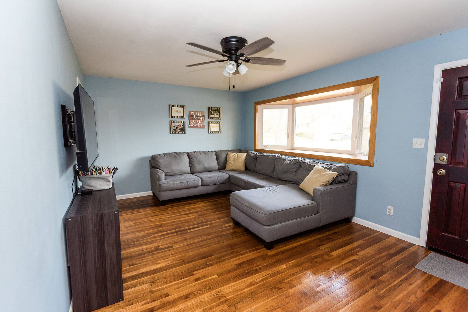 5631 N Hamilton Peoria, IL 61614