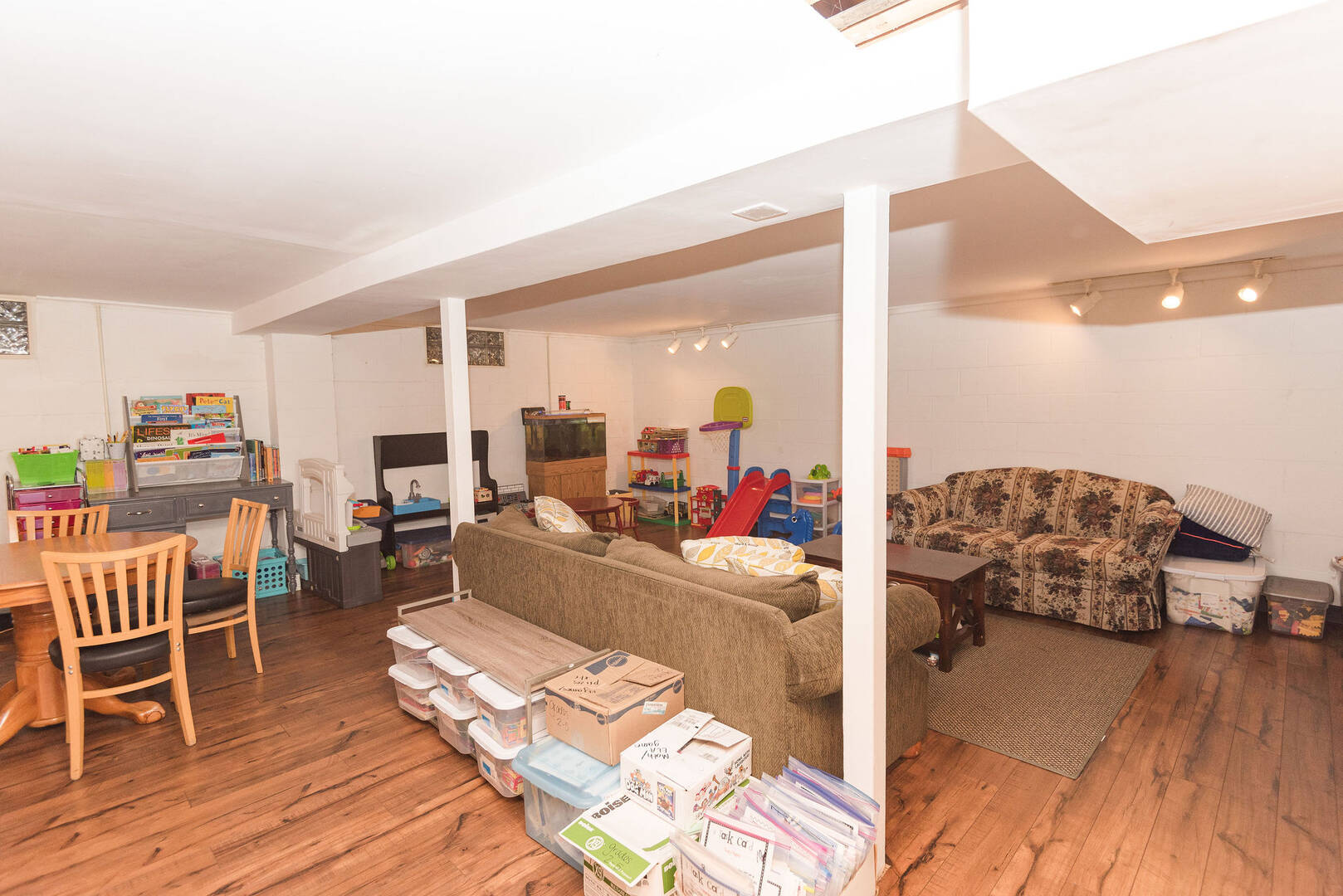 5631 N Hamilton Peoria, IL 61614