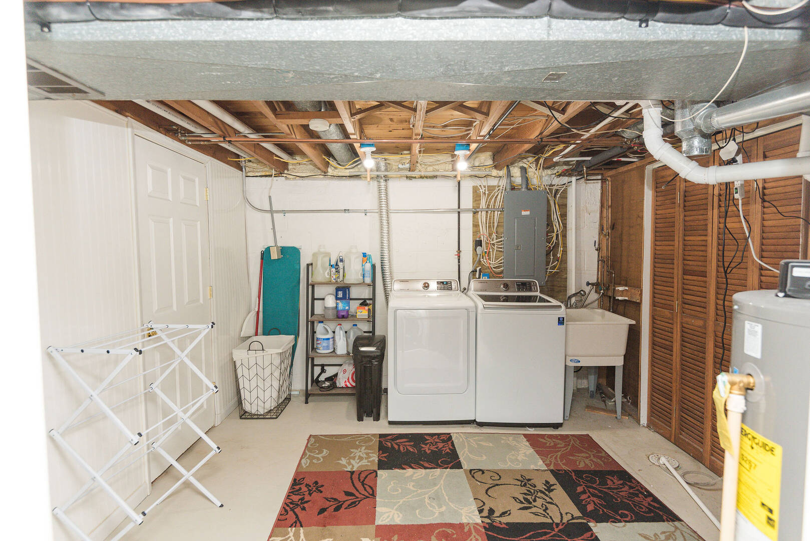 5631 N Hamilton Peoria, IL 61614