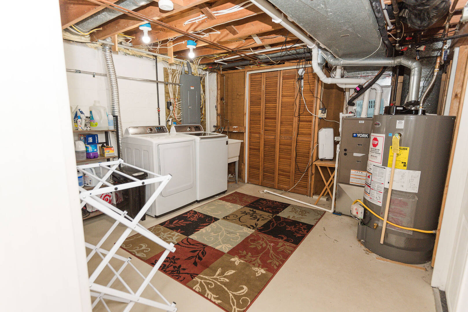 5631 N Hamilton Peoria, IL 61614