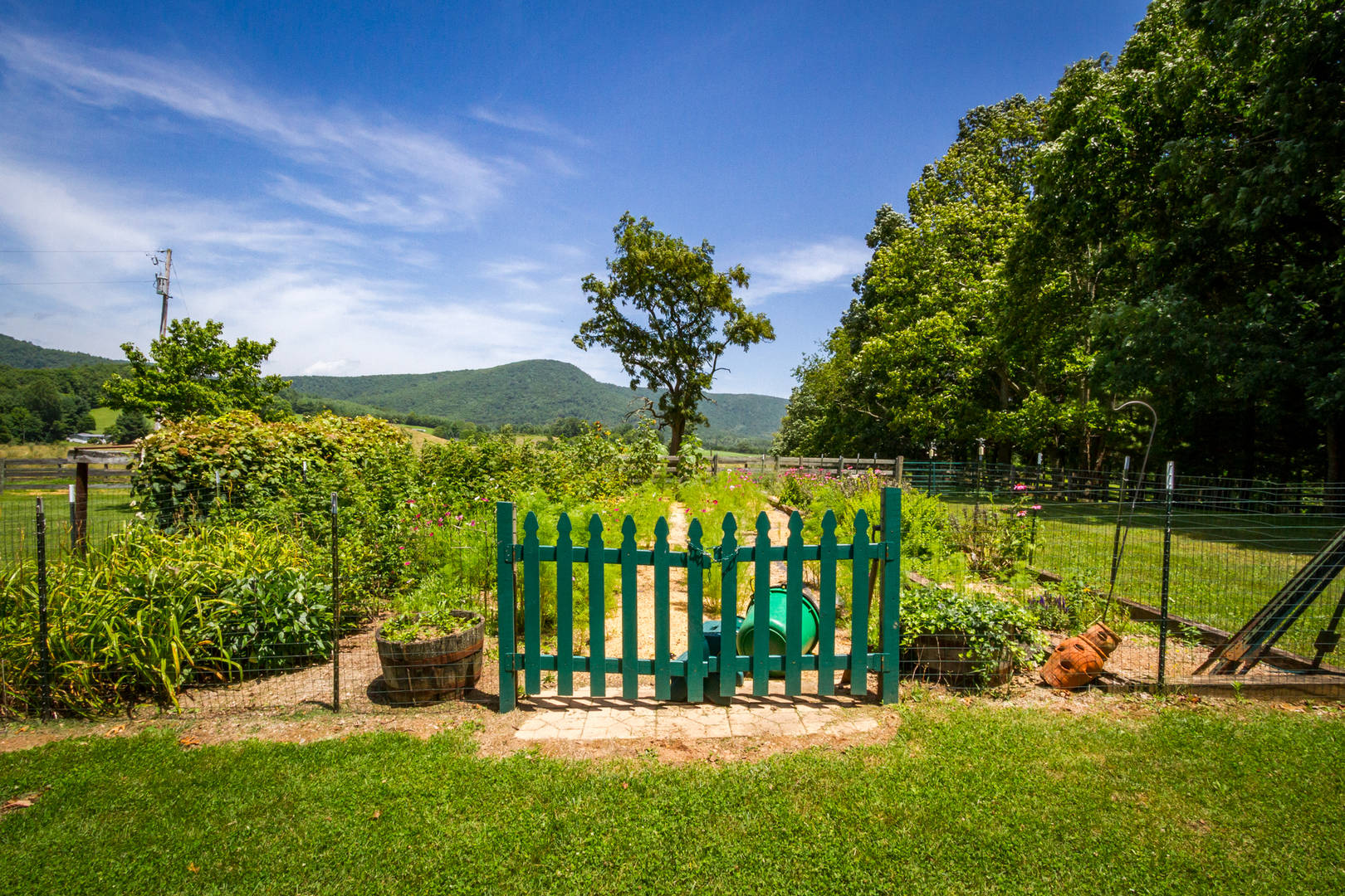 Brivity 10556 Elk Creek Parkway Elk Creek, VA 24326 Virtual Tour