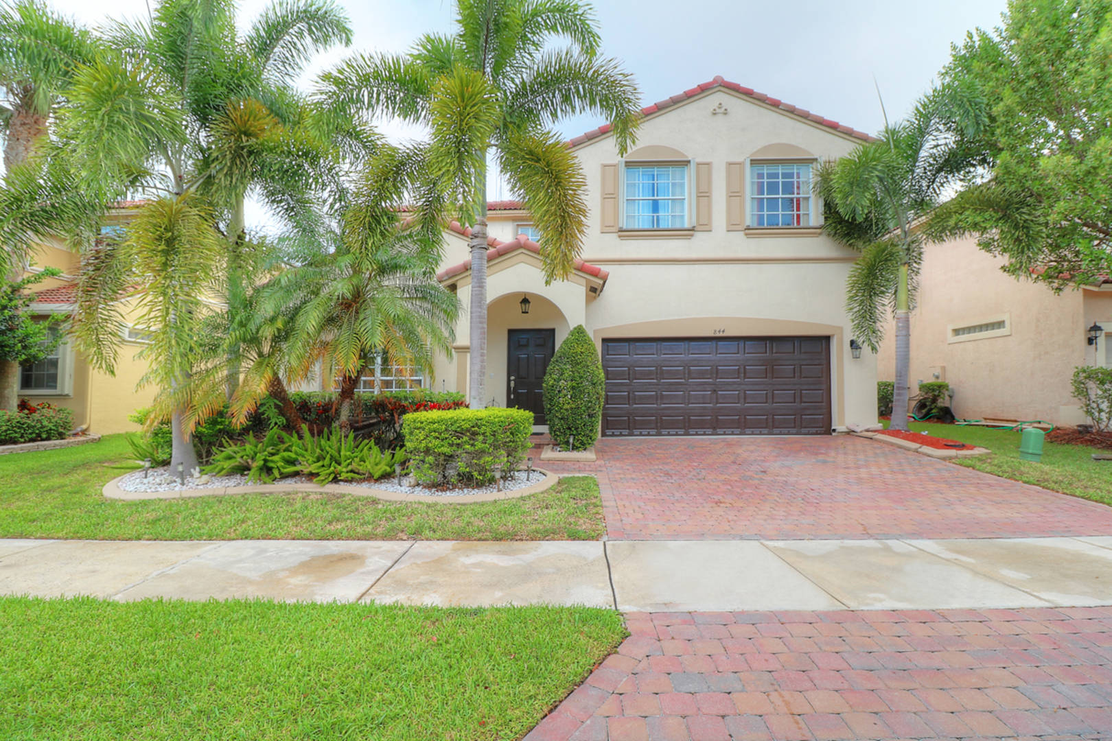 844 NW 127th Ave Coral Springs, FL 33071