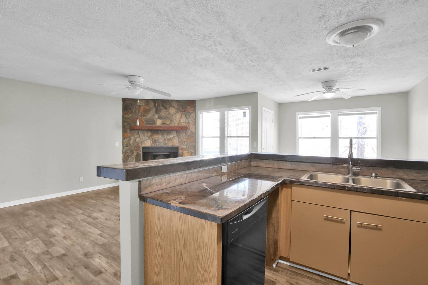 6756 Willowbrook #3  Fayetteville, NC 28314