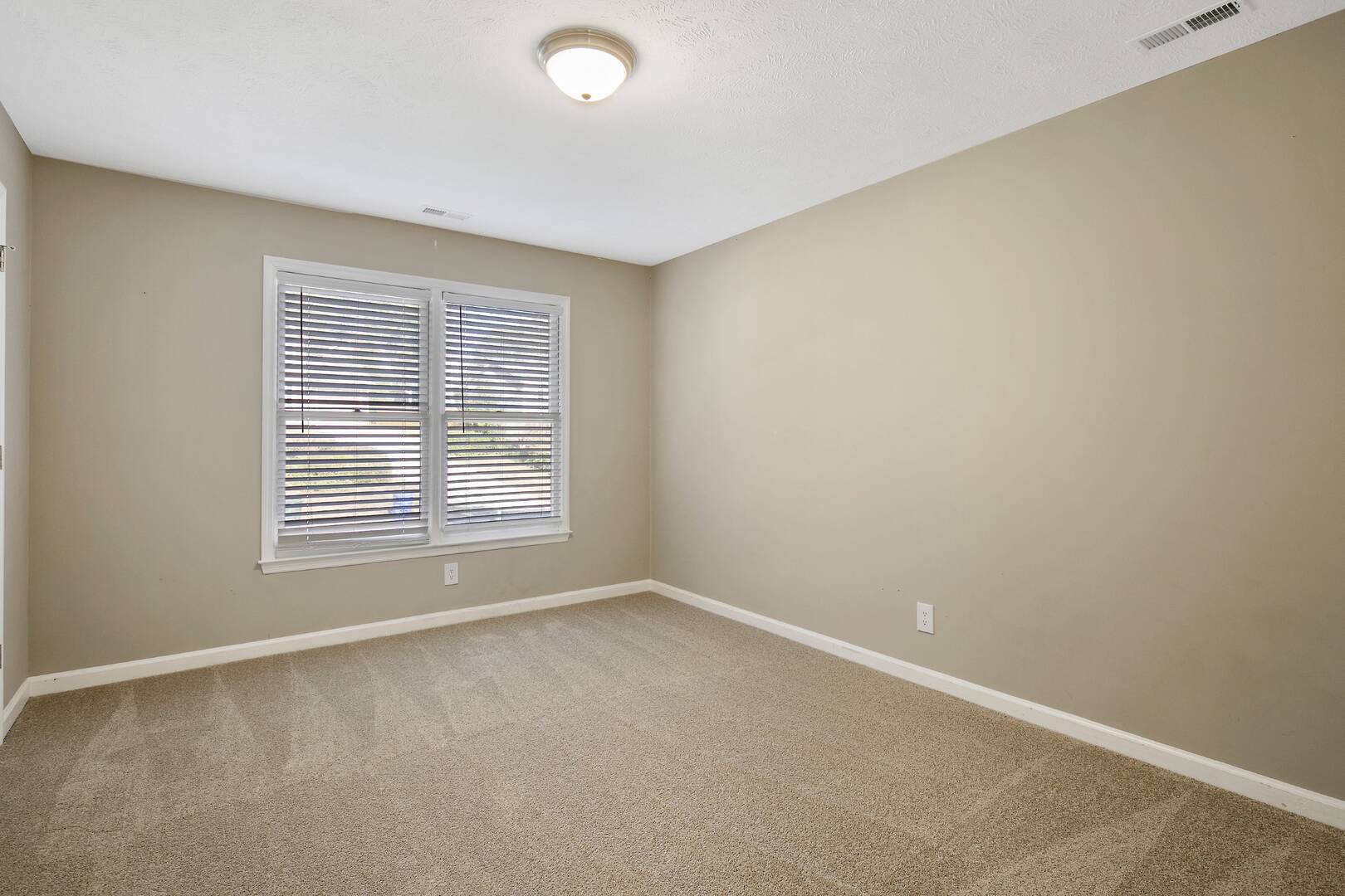 685 Georgetown Circle  Fayetteville, NC 28314
