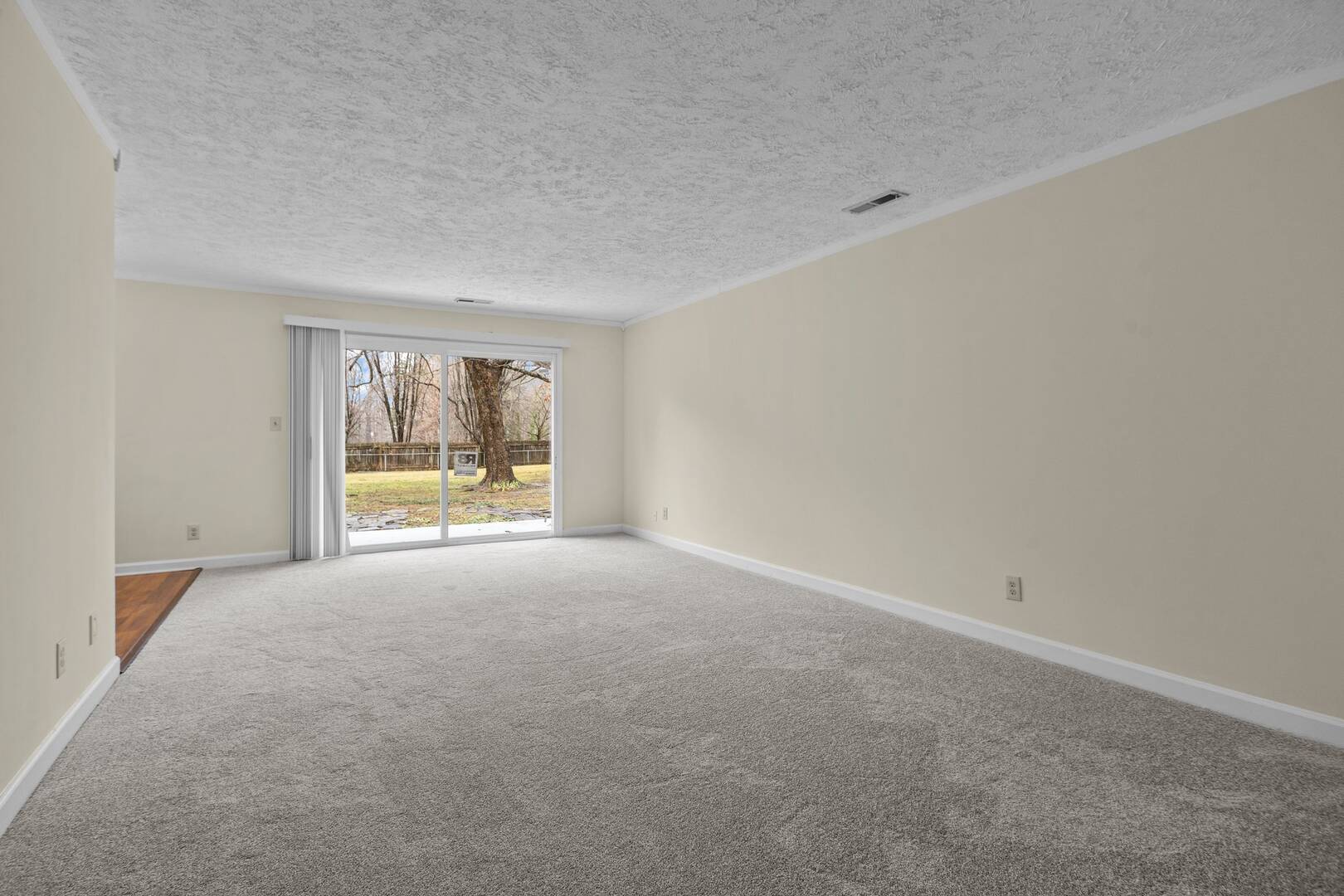 1809 Cliffside Drive Pfafftown, NC 27040