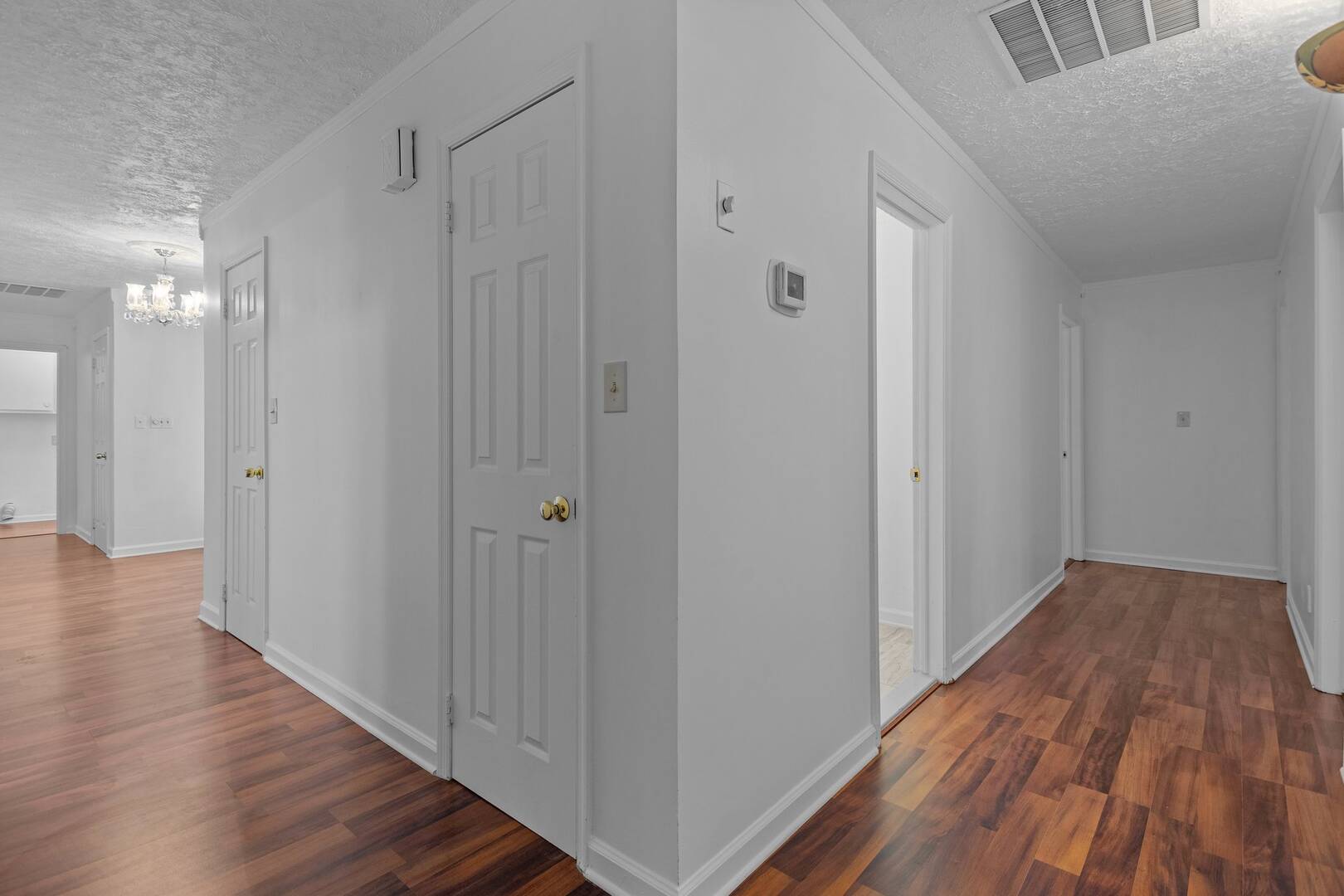 1809 Cliffside Drive Pfafftown, NC 27040