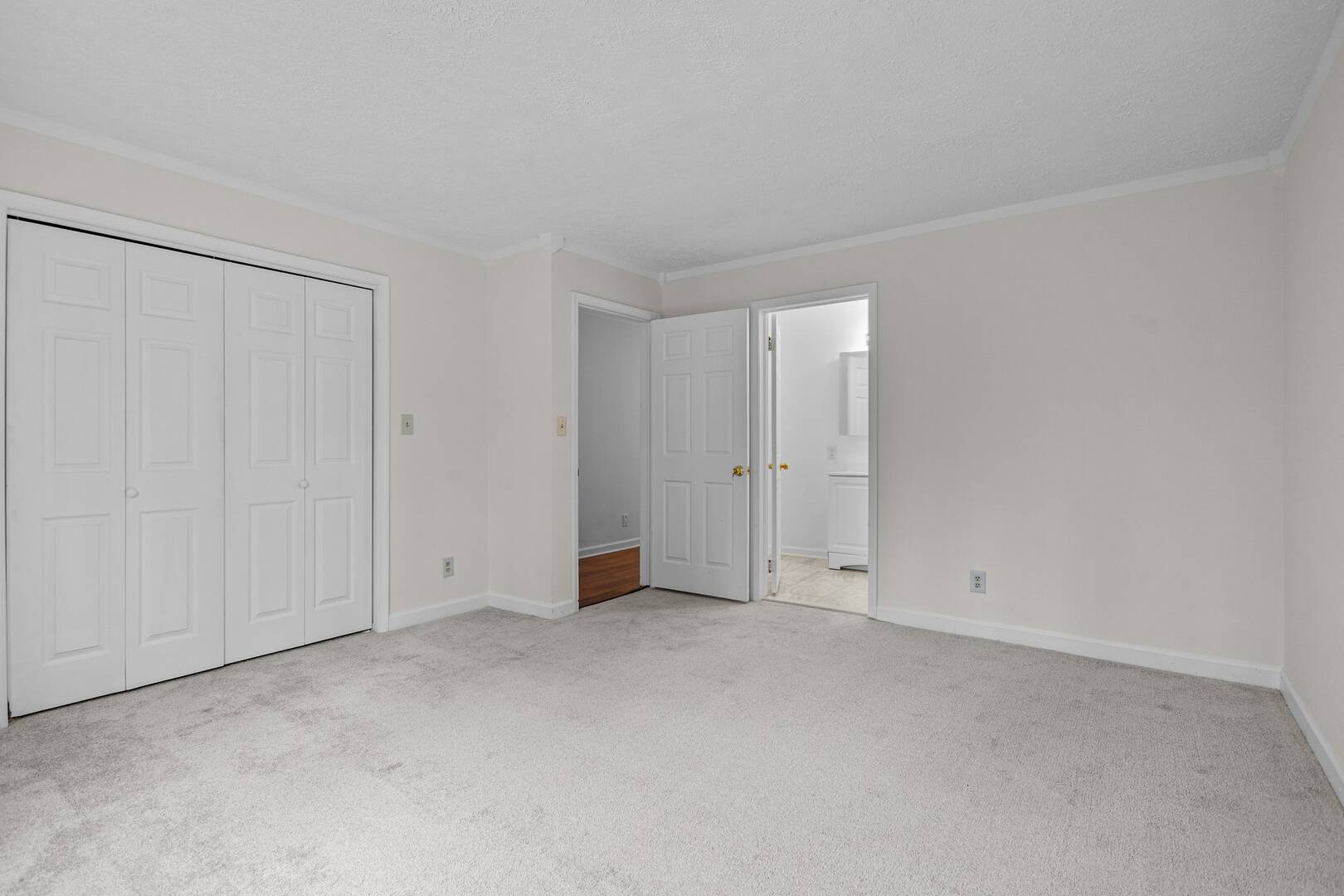 1809 Cliffside Drive Pfafftown, NC 27040