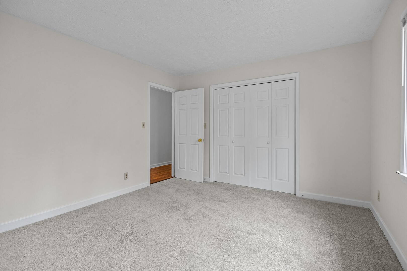 1809 Cliffside Drive Pfafftown, NC 27040