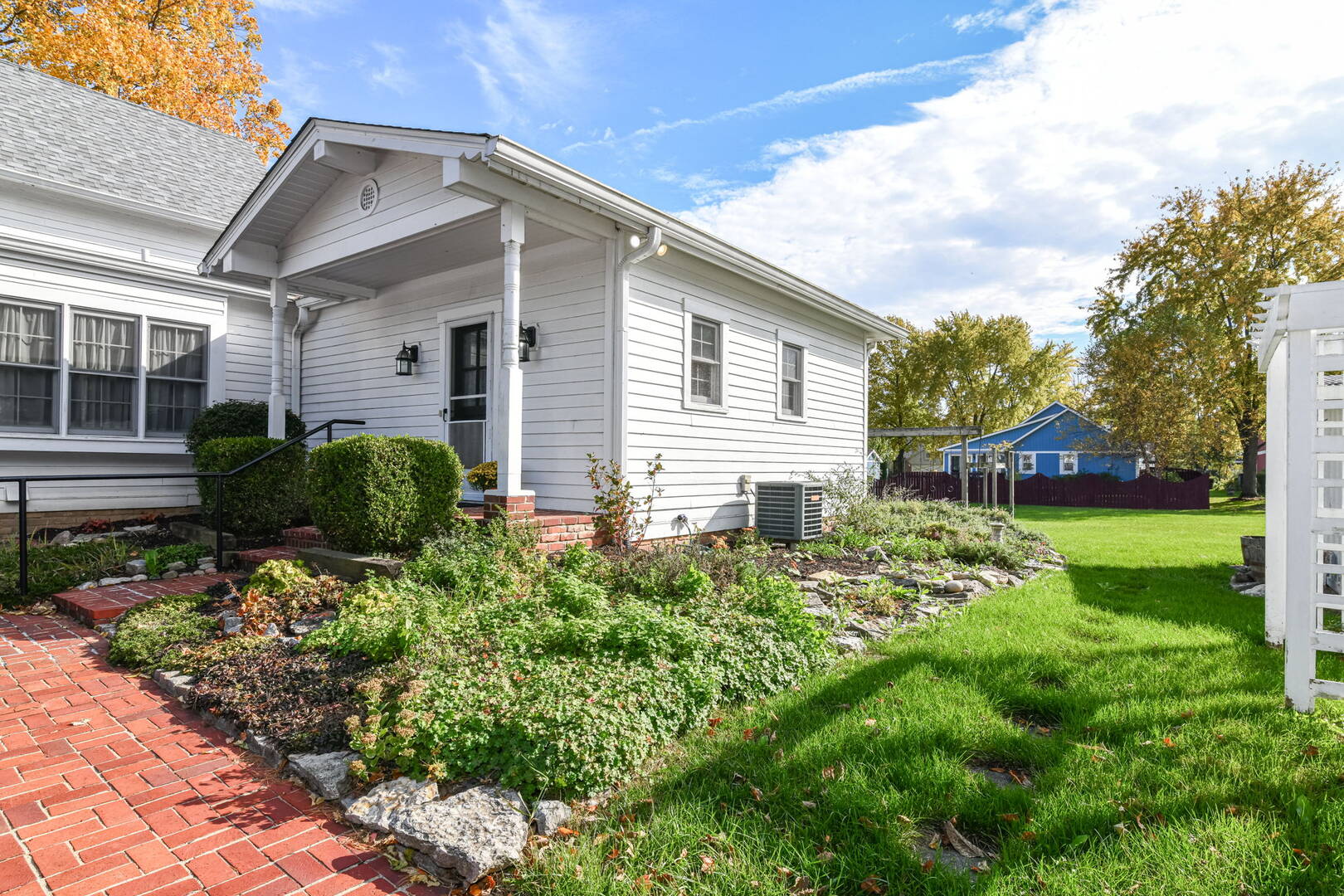 7602 Oaklandon Rd. Indianapolis, IN 46236