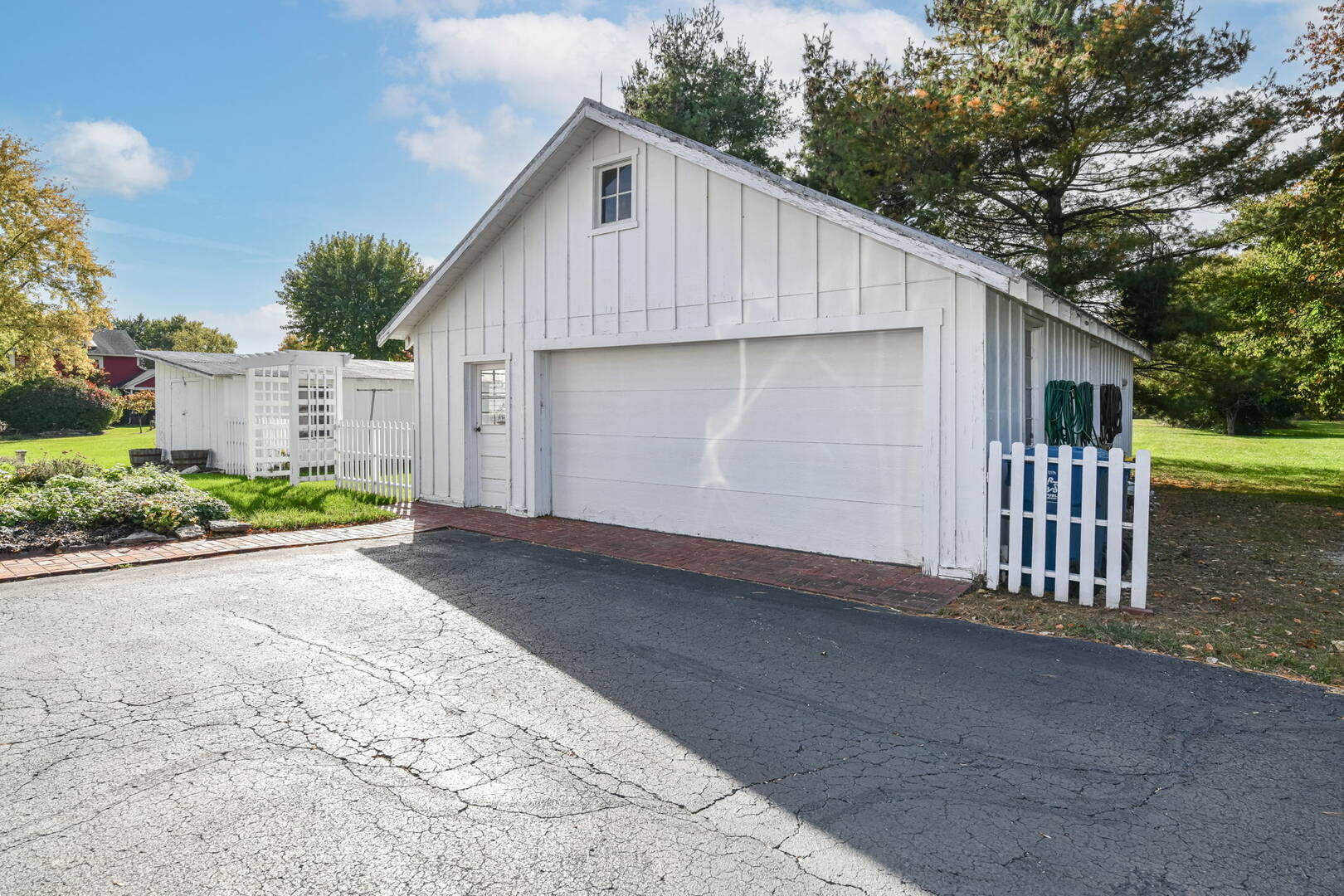 7602 Oaklandon Rd. Indianapolis, IN 46236