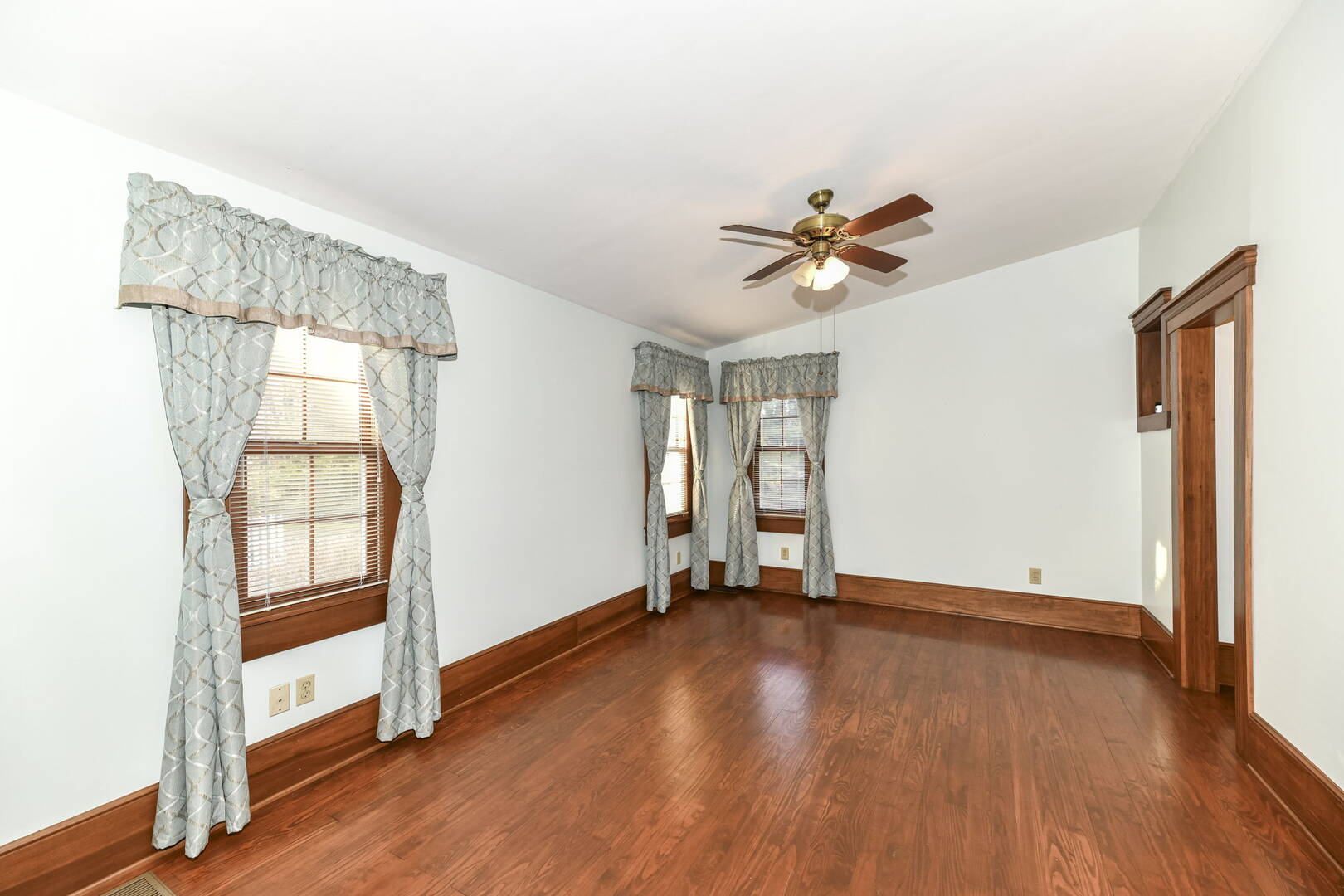 7602 Oaklandon Rd. Indianapolis, IN 46236