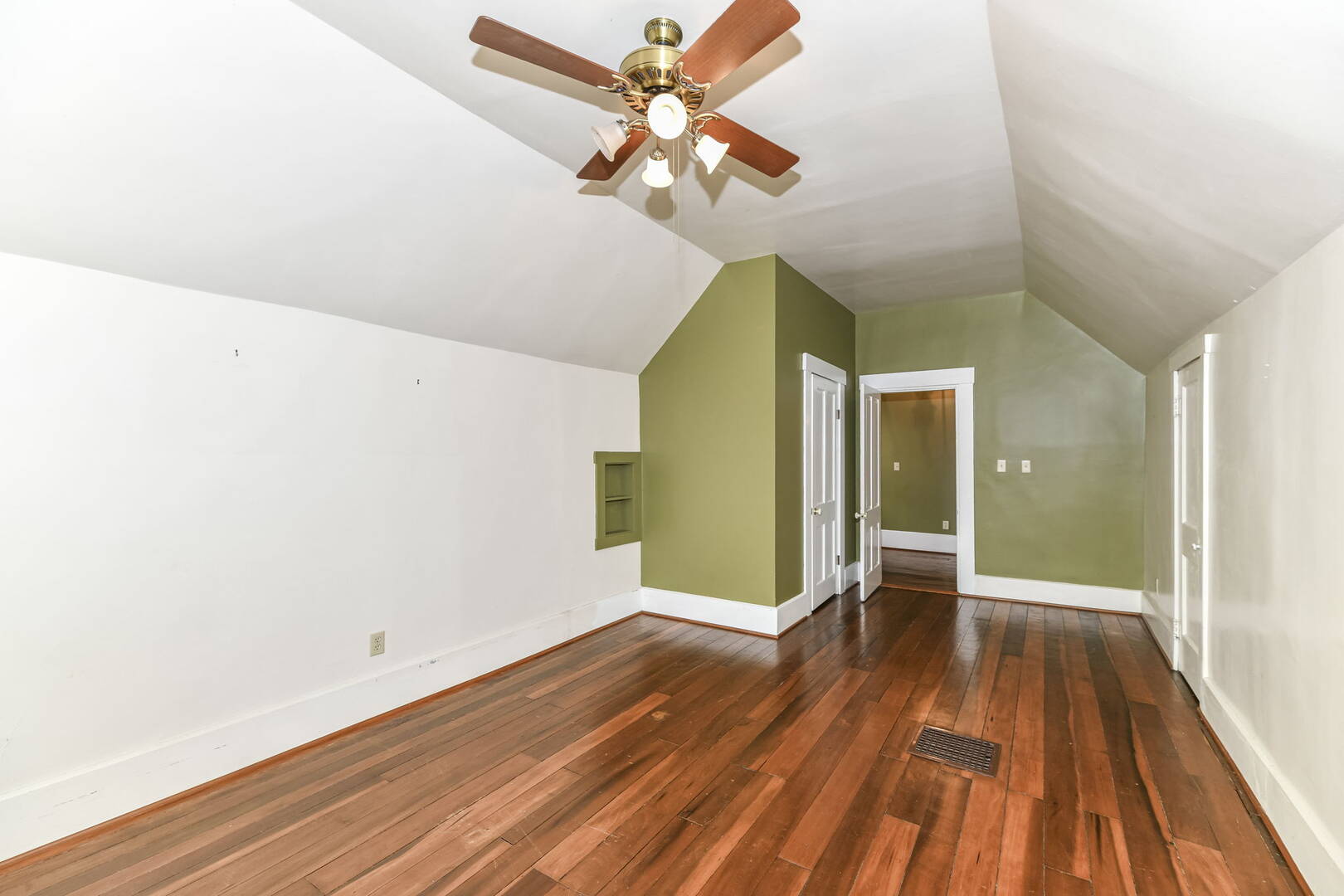 7602 Oaklandon Rd. Indianapolis, IN 46236