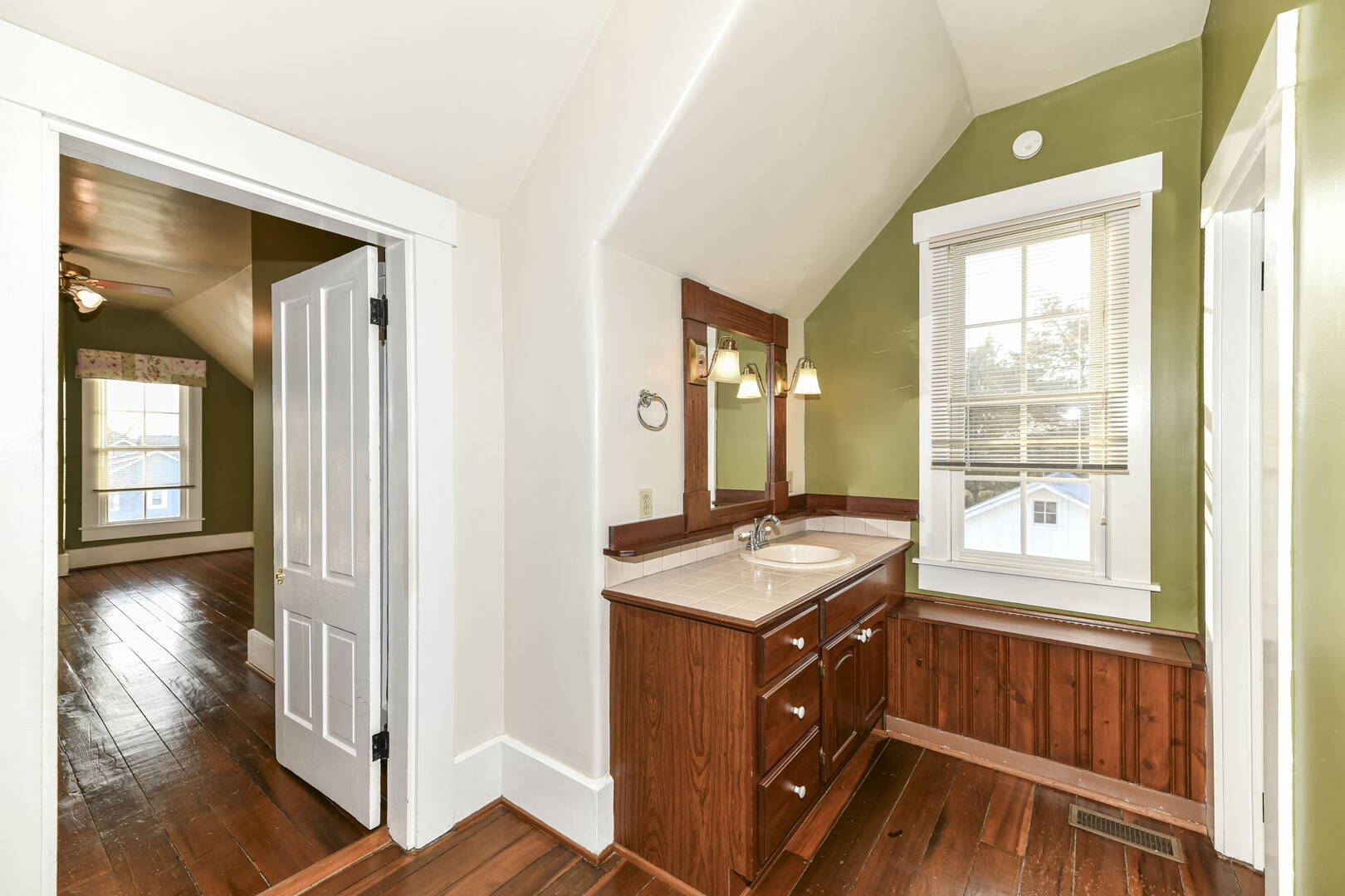 7602 Oaklandon Rd. Indianapolis, IN 46236