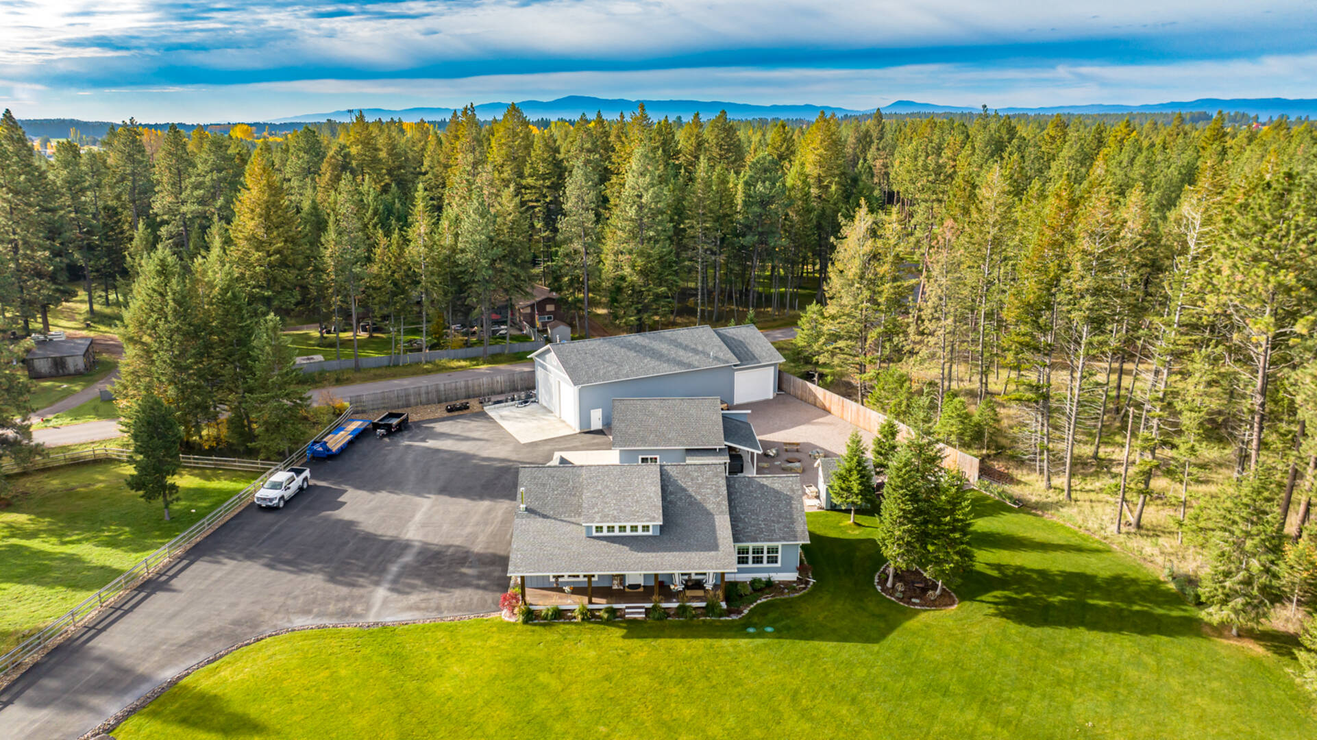 608 Red Hawk Ln Columbia Falls, MT 59912