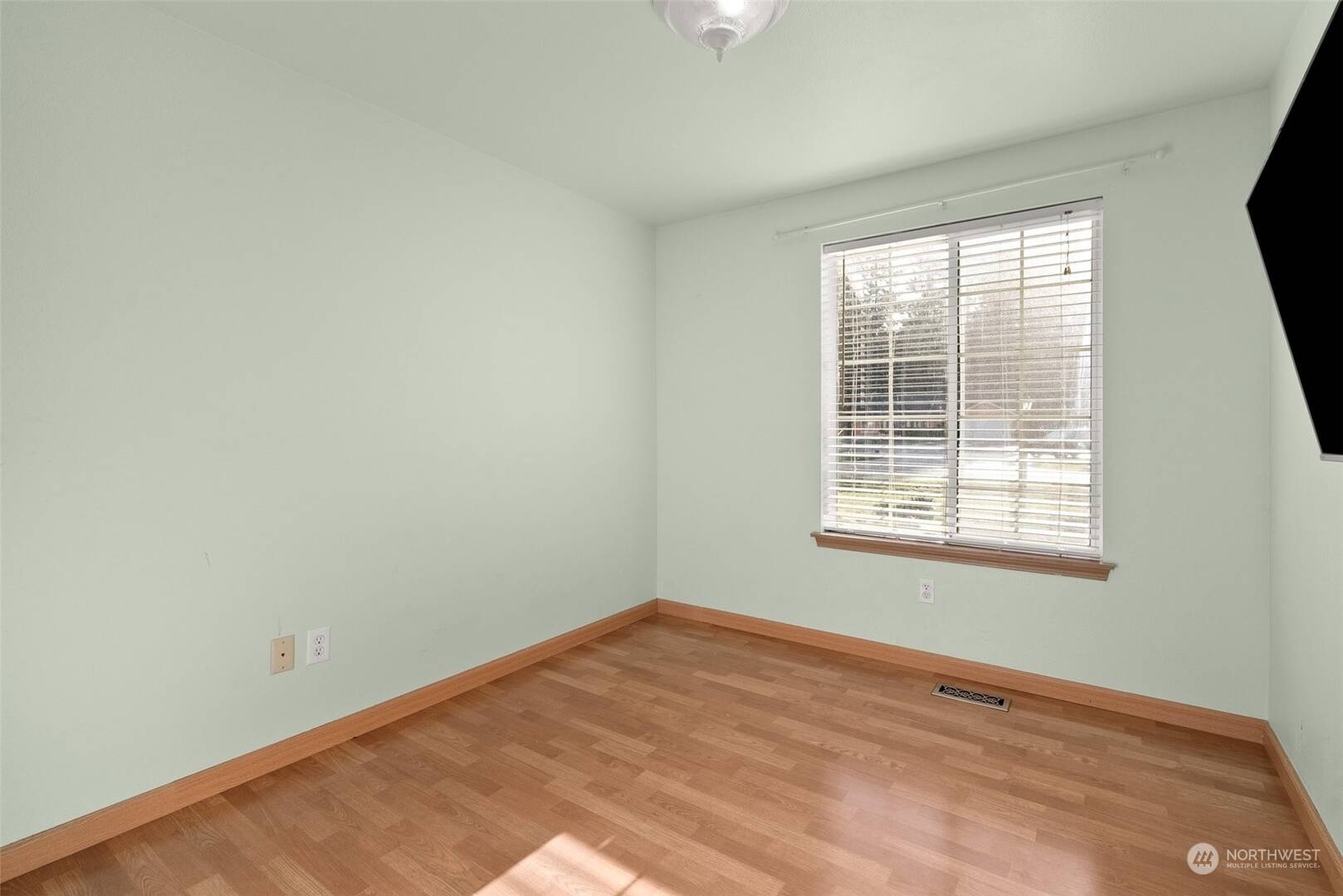 617 Cherry St E Tacoma, WA 98445
