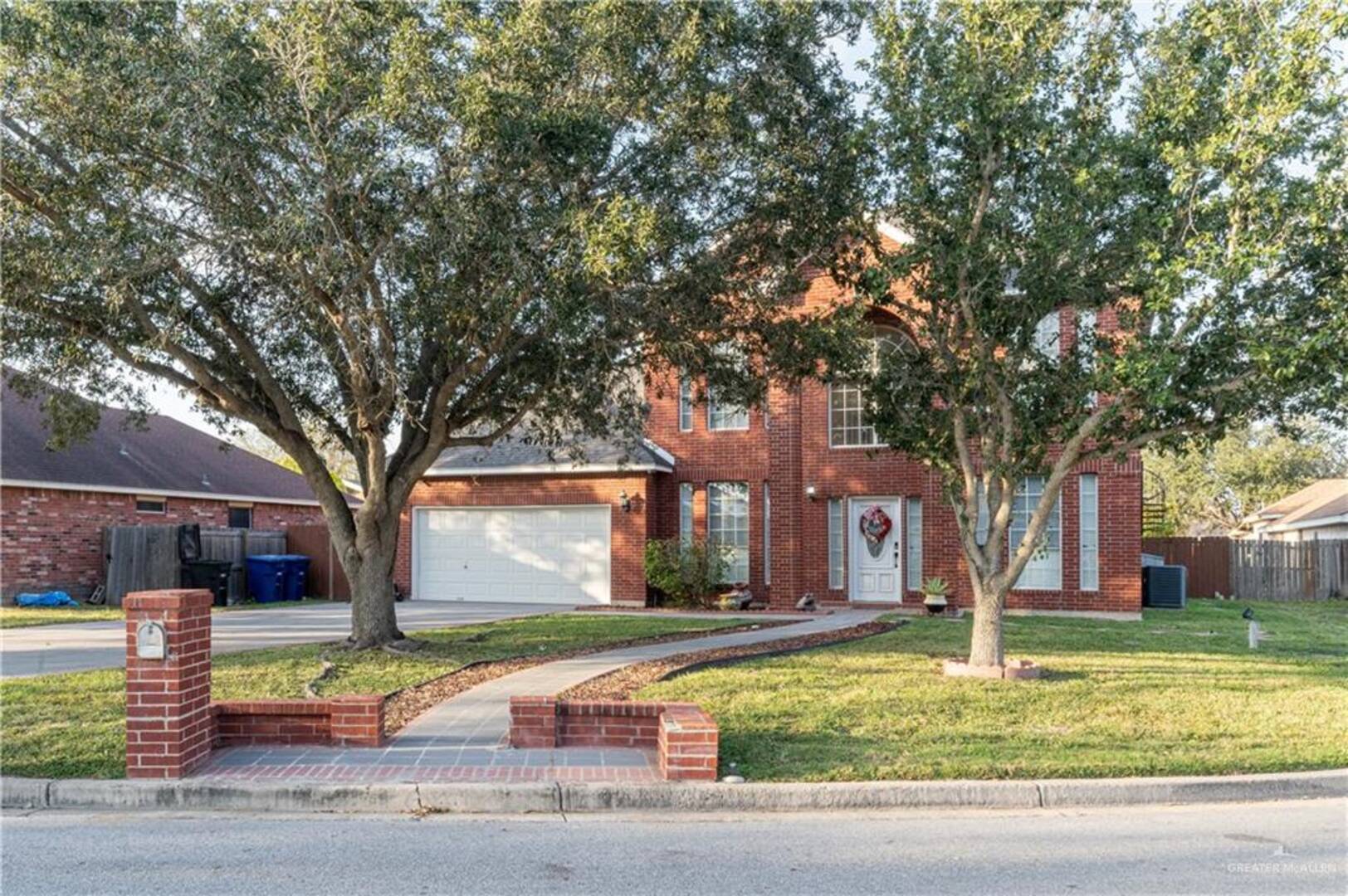 2808 Thunderbird Ave McAllen, TX 78504