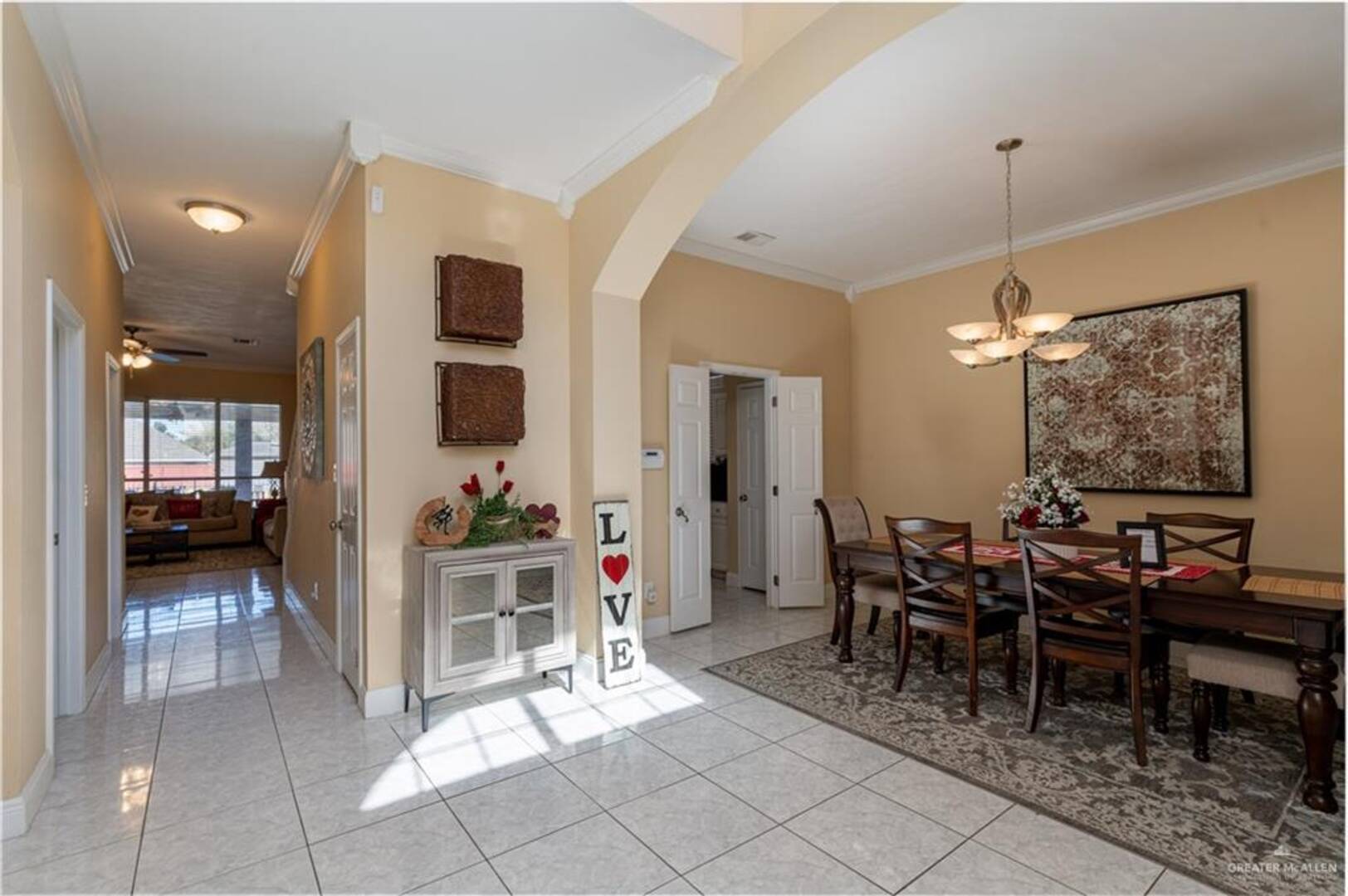 2808 Thunderbird Ave McAllen, TX 78504