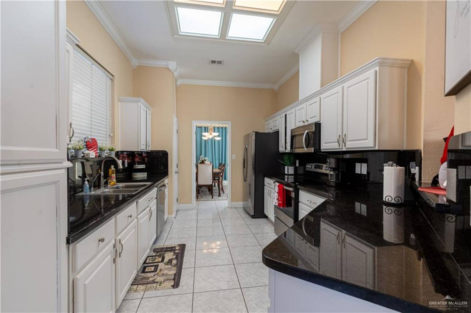 2808 Thunderbird Ave McAllen, TX 78504