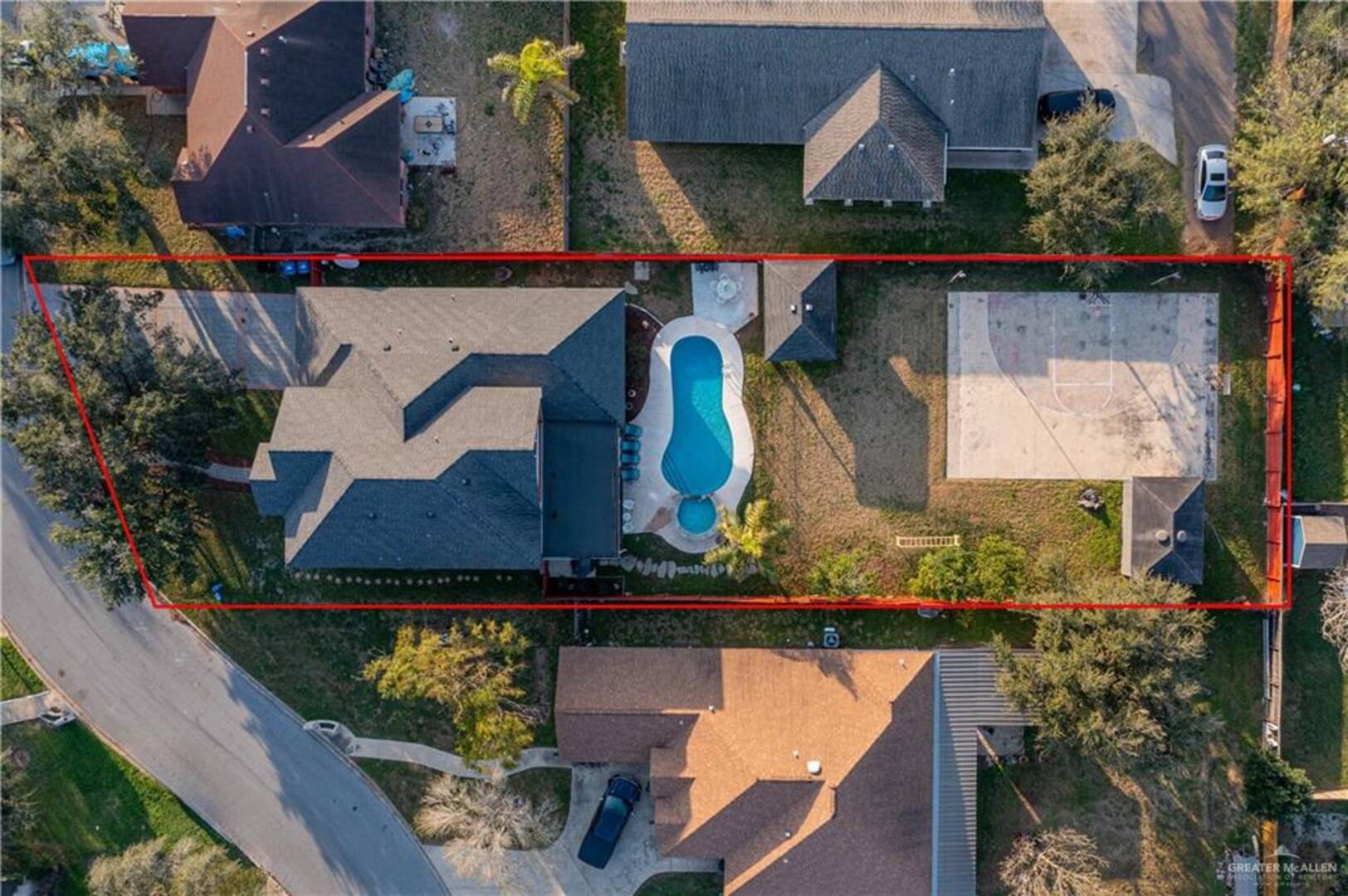 2808 Thunderbird Ave McAllen, TX 78504