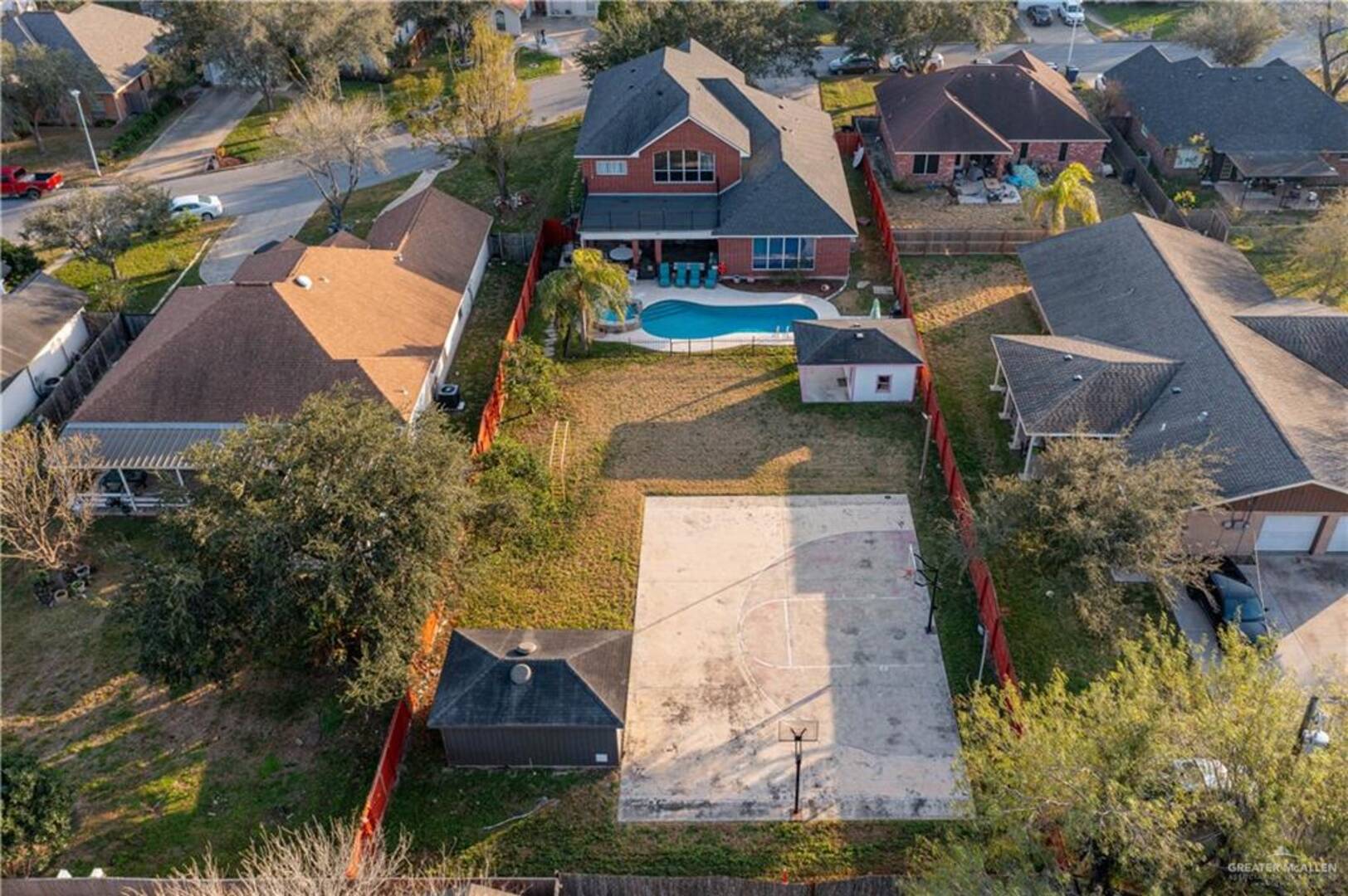 2808 Thunderbird Ave McAllen, TX 78504