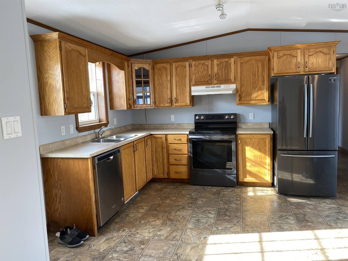 3 Rays Trailer Court Rd Shearwater, NS B0J3A0