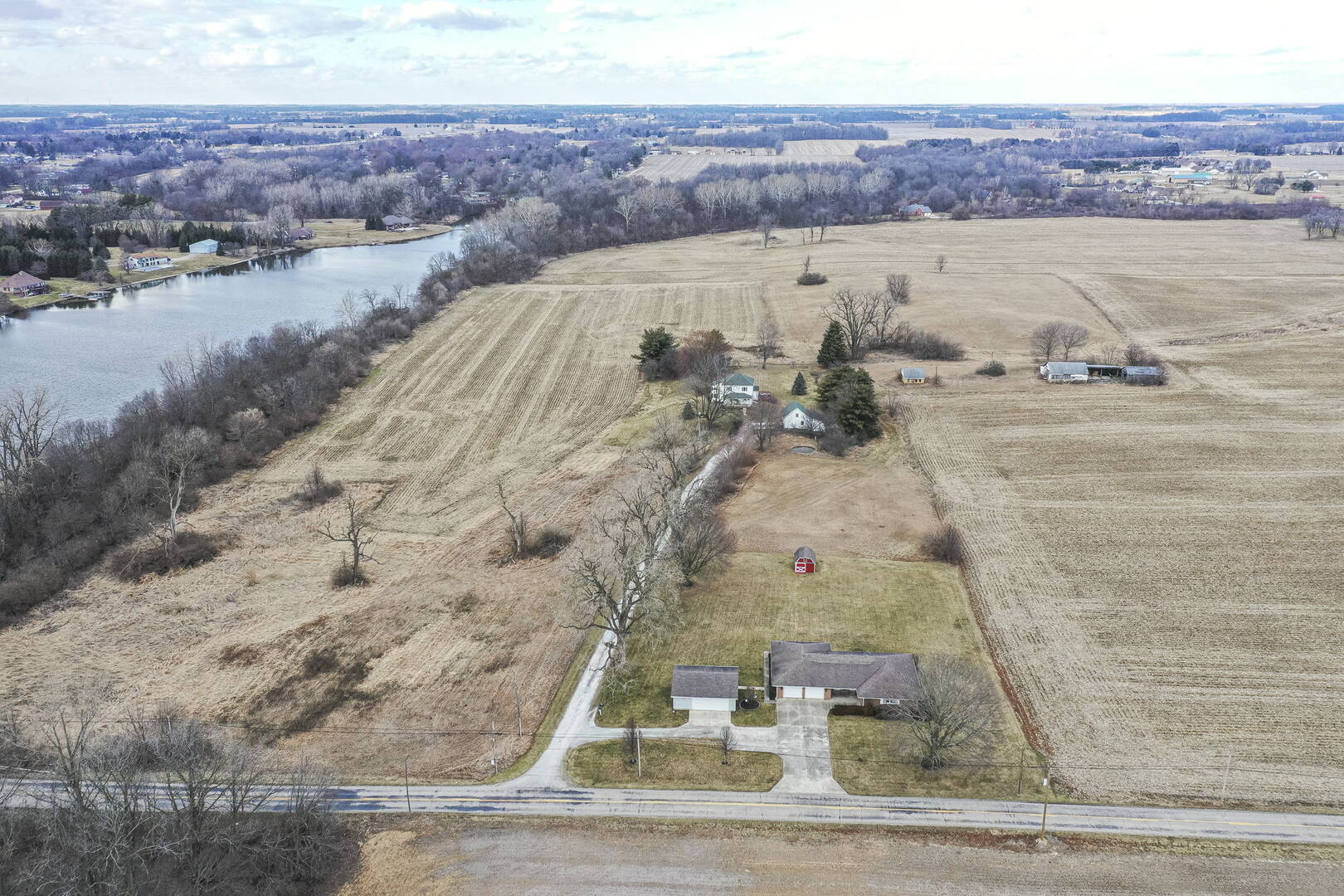 672 E 500 N. Anderson, IN 46012