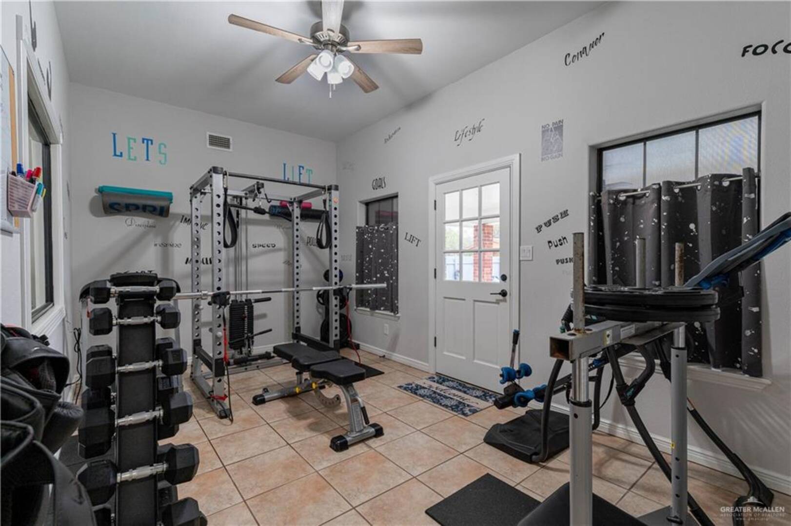 2909 W Iris Ave McAllen, TX 78501