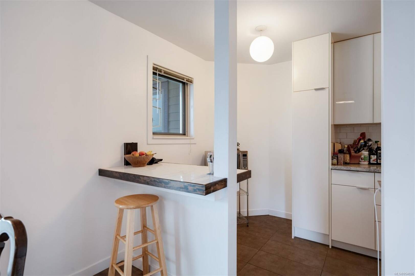1436 Harrison St Unit 207 Victoria, BC V8S3S2