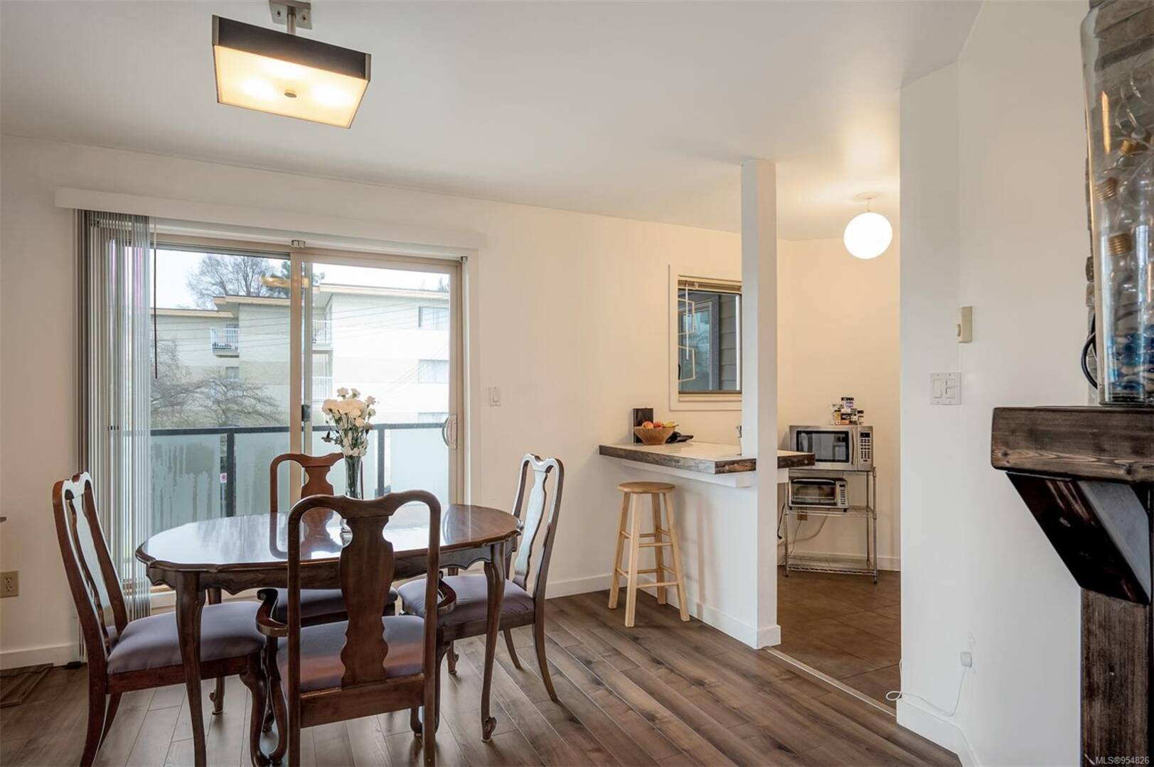 1436 Harrison St Unit 207 Victoria, BC V8S3S2