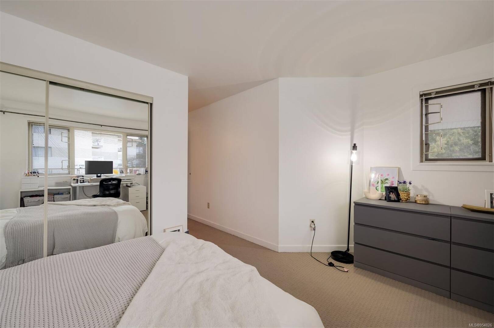 1436 Harrison St Unit 207 Victoria, BC V8S3S2