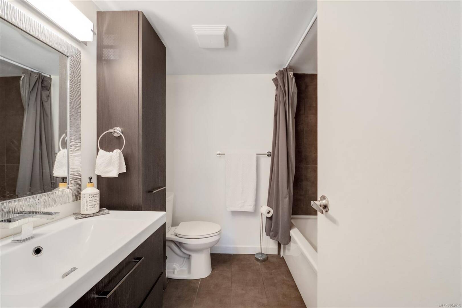 1436 Harrison St Unit 207 Victoria, BC V8S3S2