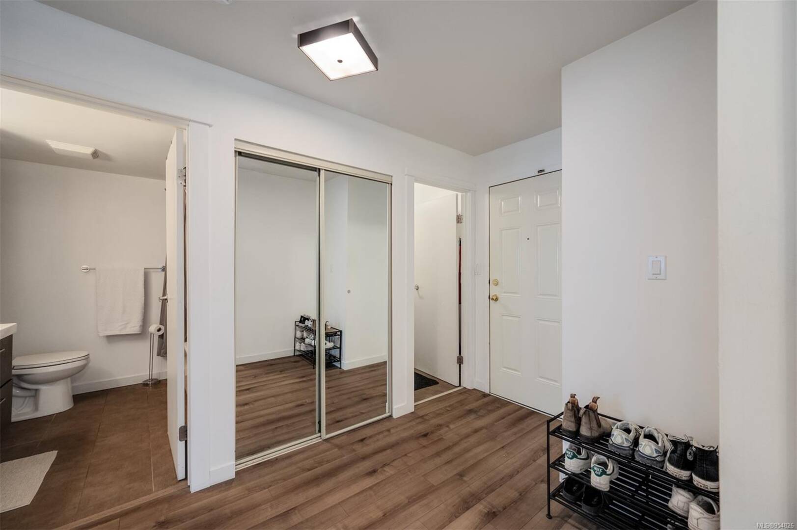 1436 Harrison St Unit 207 Victoria, BC V8S3S2