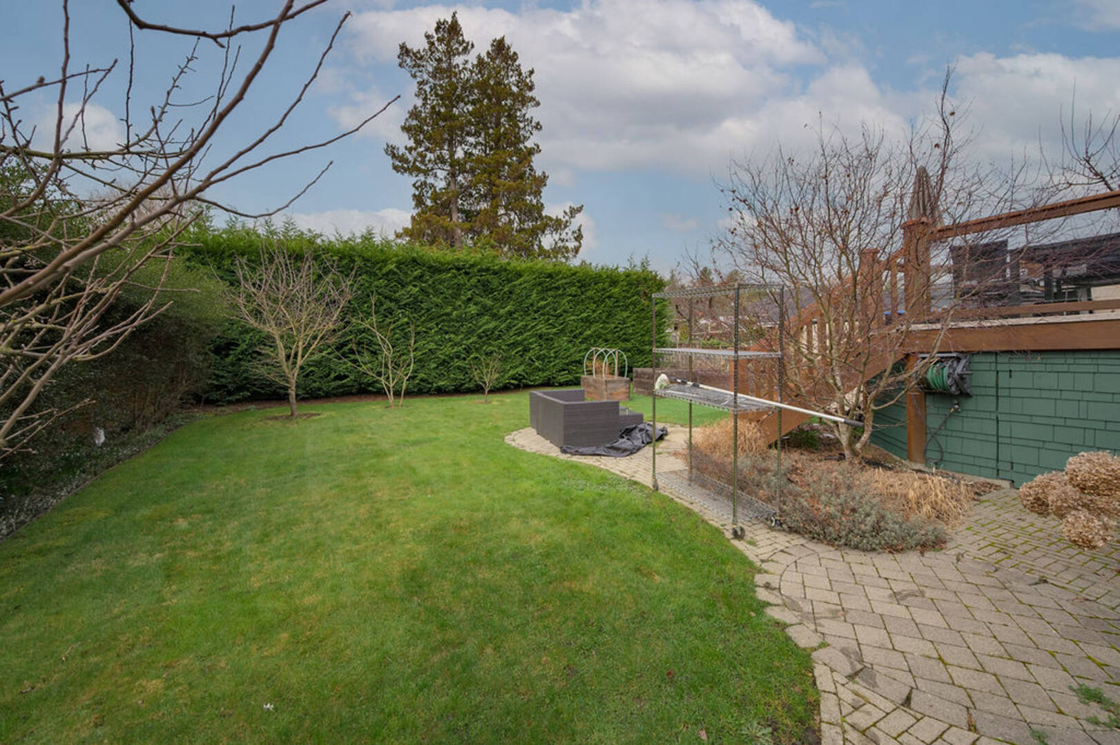 2620 Belmont Avenue Victoria , BC V8R4A2