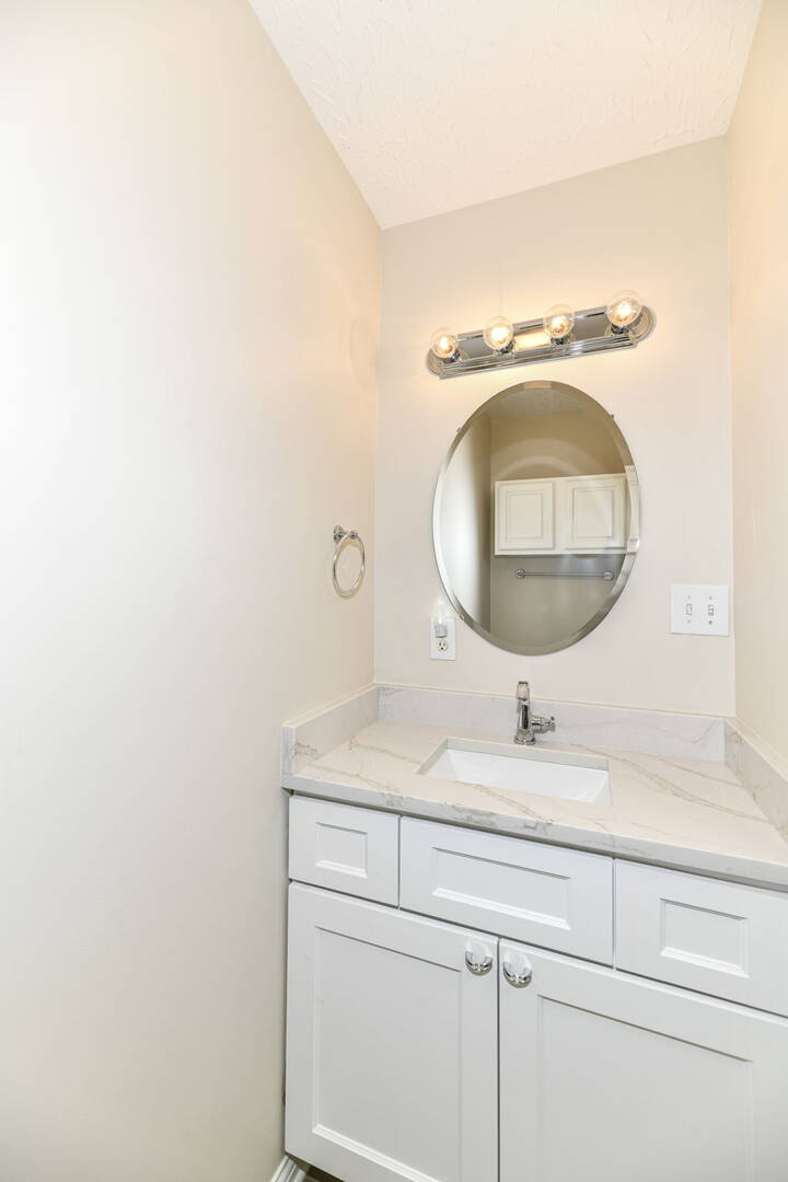 7375 Caldwell Ln. Avon, IN 46123