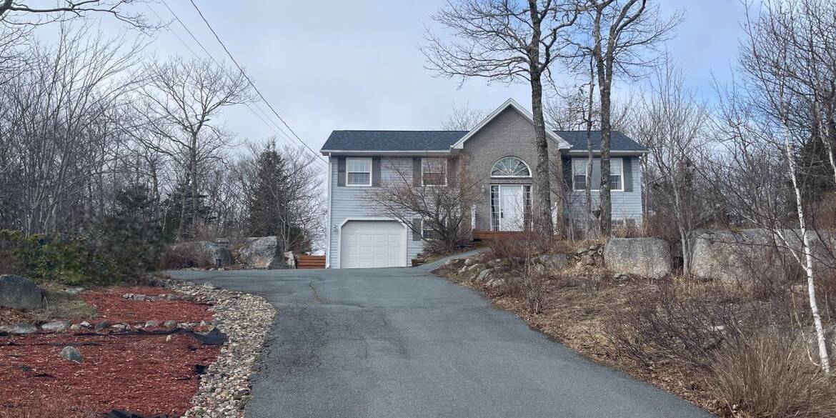 Brivity 32 Faune Ln Hubley, NS B3Z4M9