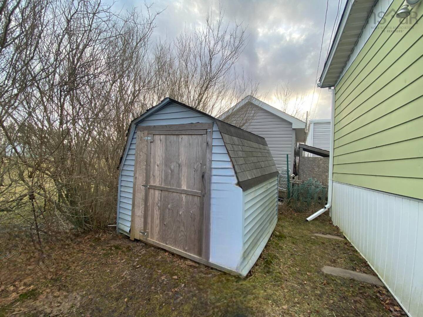 38 Earleton Ave Dartmouth, NS B2Y2A7