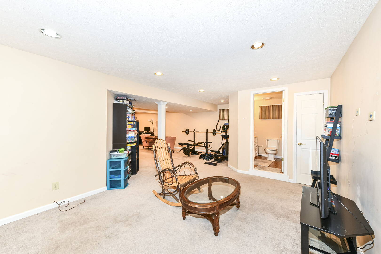 1409 Rosemill Dr. Carmel, IN 46032