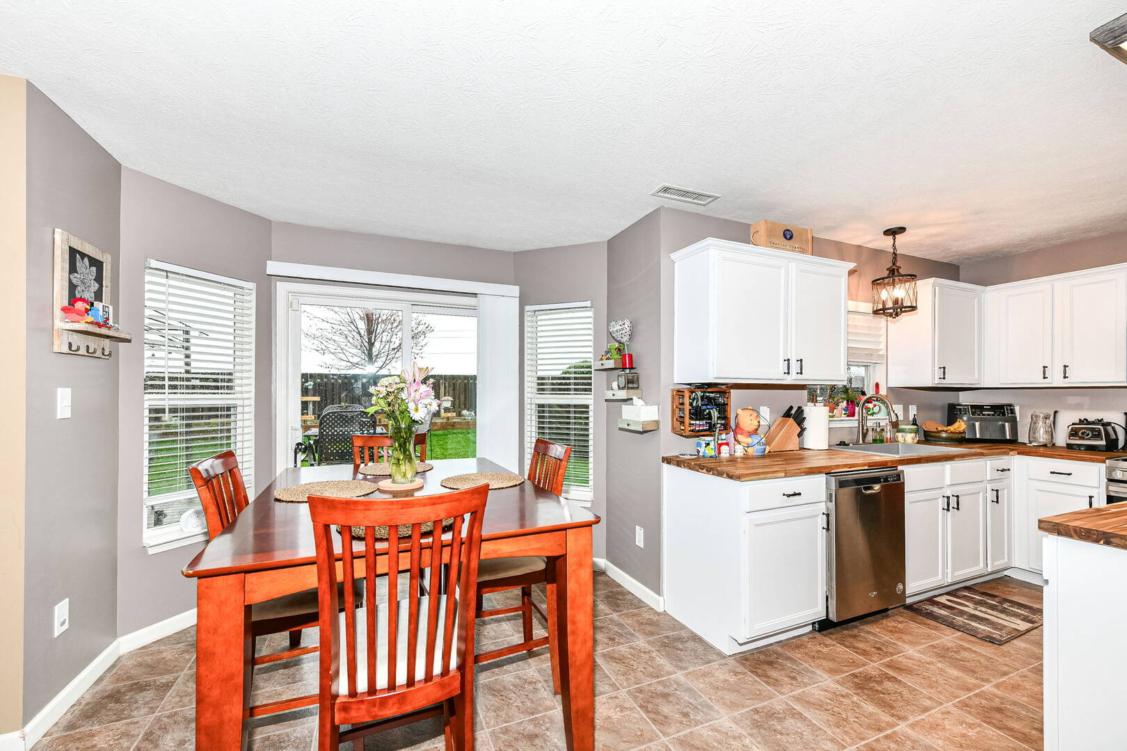 15028 Royal Grove Dr. Noblesville, IN 46060