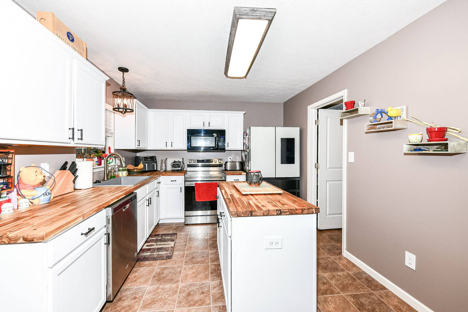 15028 Royal Grove Dr. Noblesville, IN 46060