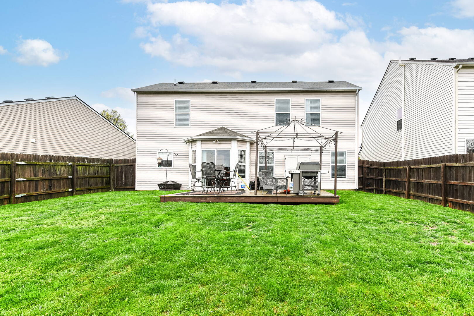 15028 Royal Grove Dr. Noblesville, IN 46060