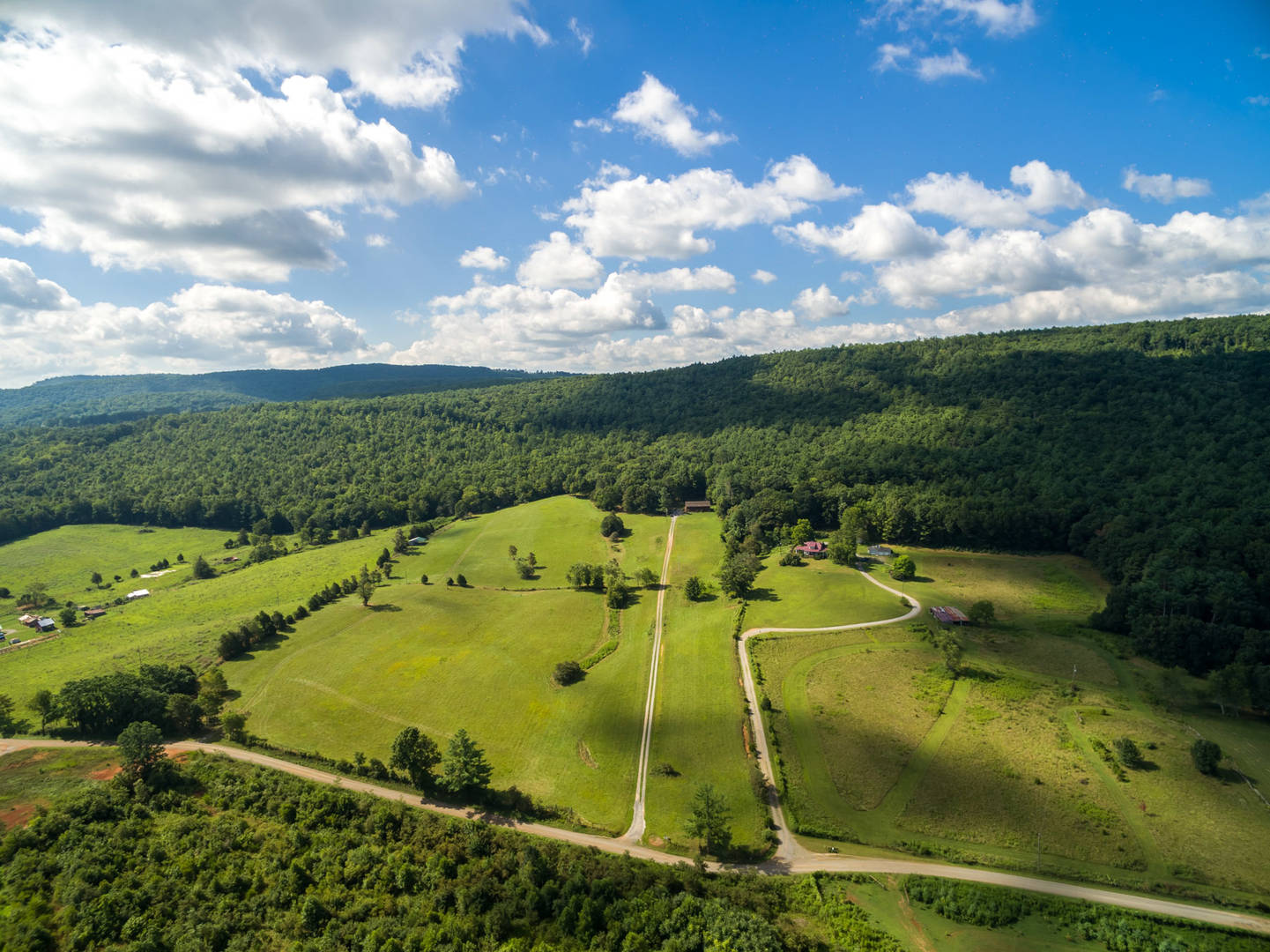 Brivity 1267 Powder Mill Road Ivanhoe, VA 24350 Virtual Tour