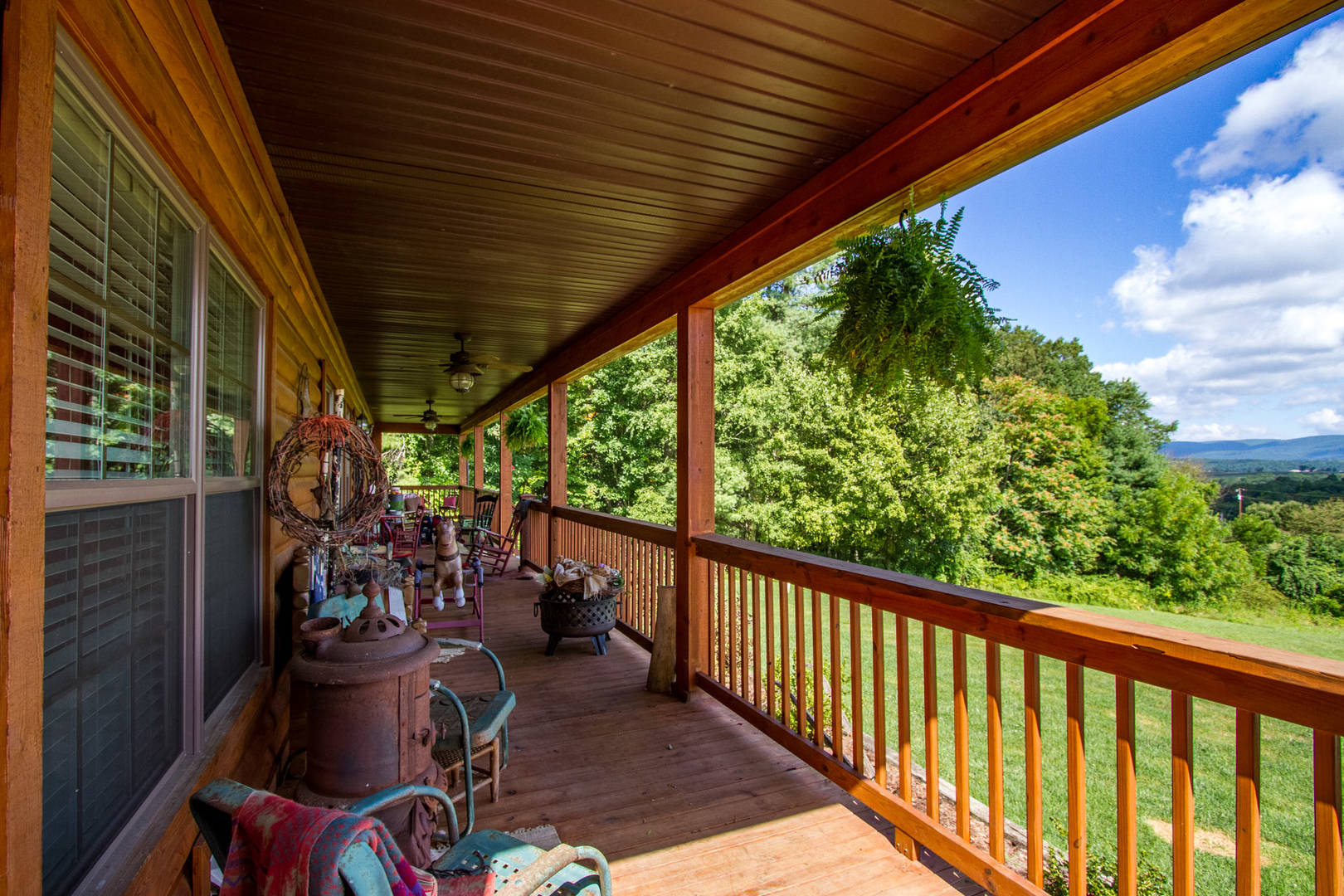 Brivity 1267 Powder Mill Road Ivanhoe, VA 24350 Virtual Tour
