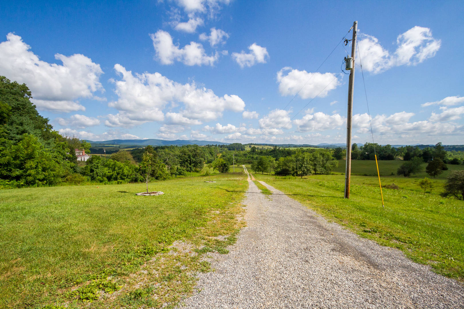 Brivity 1267 Powder Mill Road Ivanhoe, VA 24350 Virtual Tour