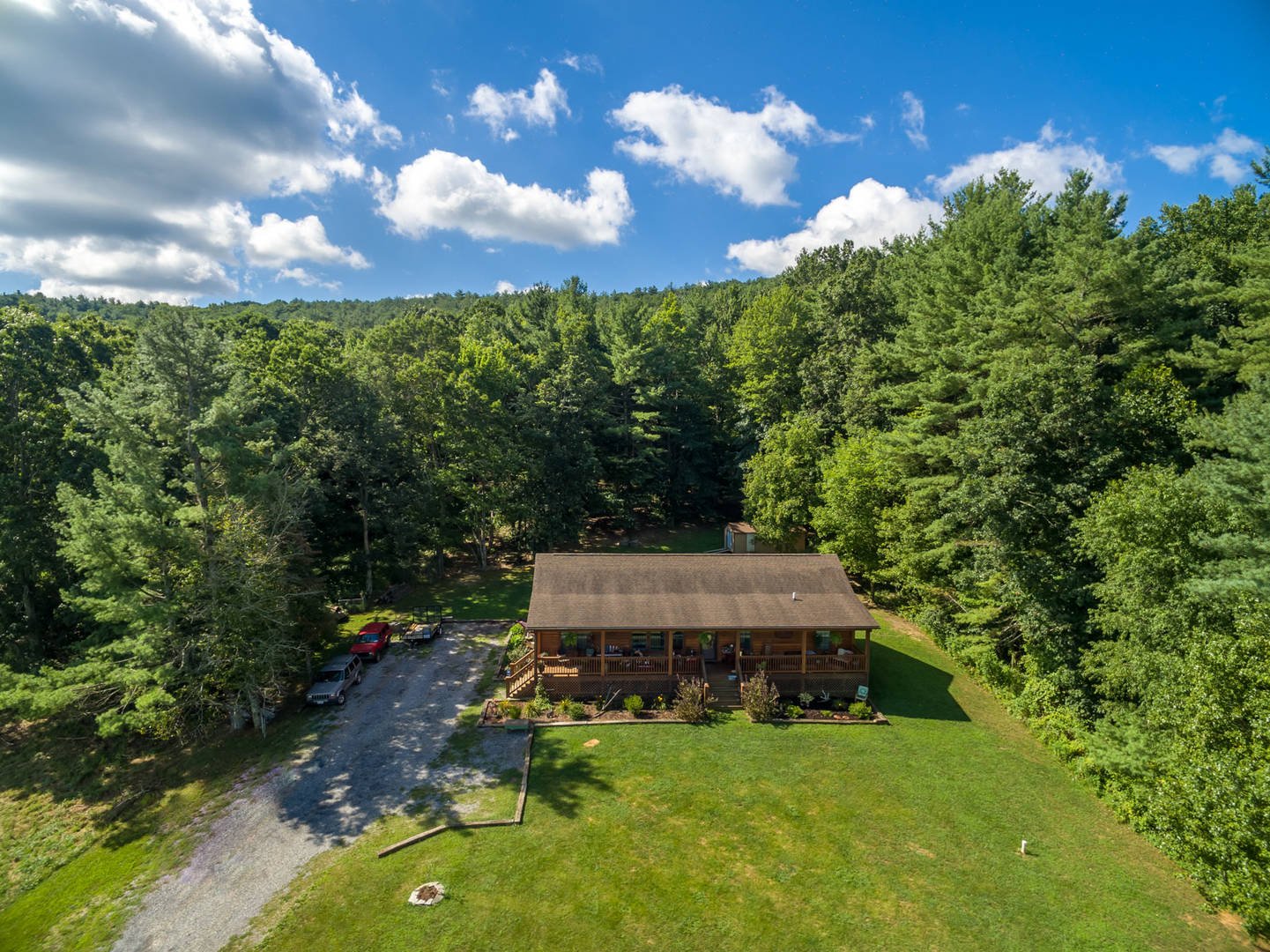 Brivity 1267 Powder Mill Road Ivanhoe, VA 24350 Virtual Tour