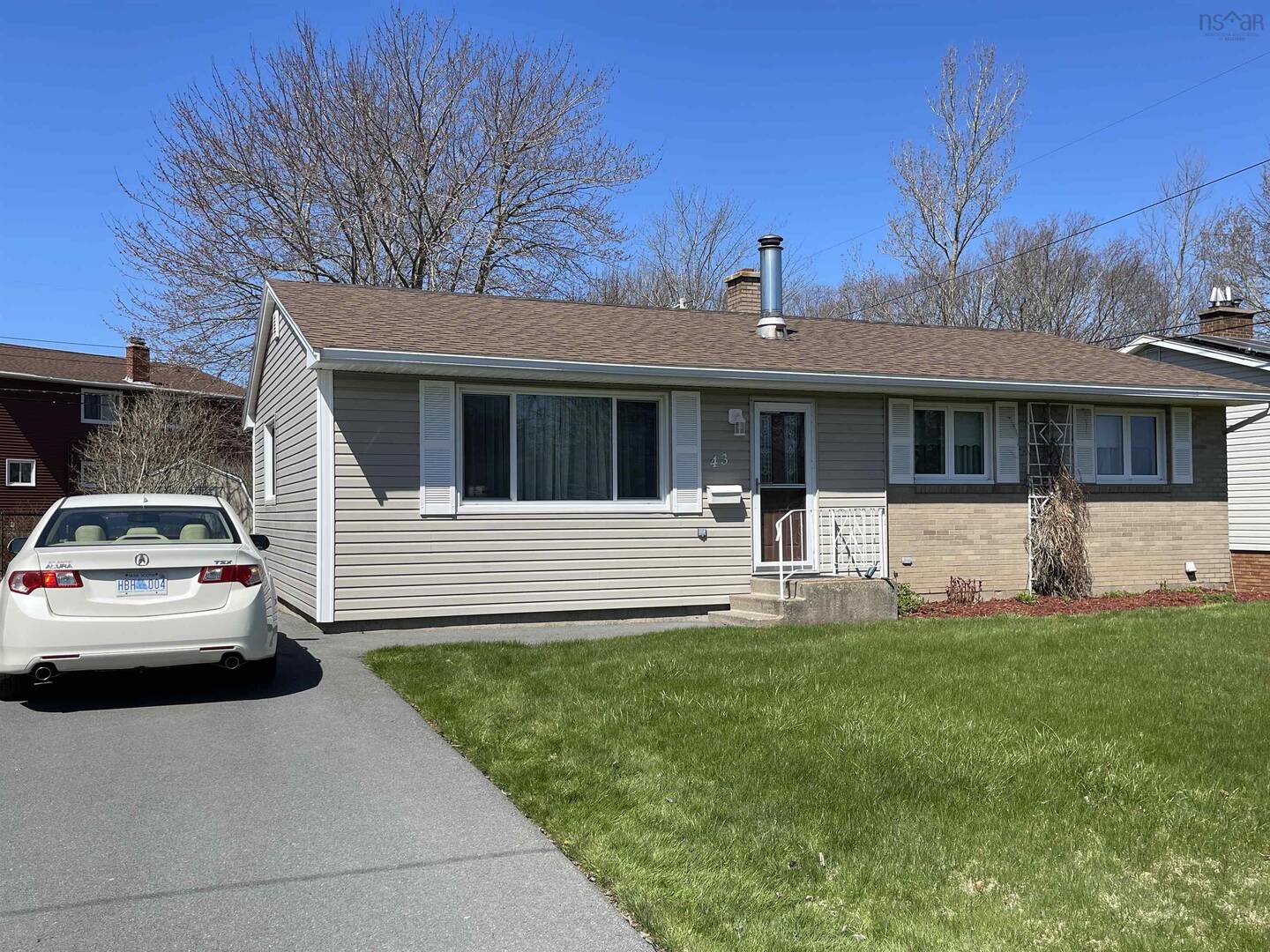 43 Avondale Rd Cole Harbour, NS B2V1H3