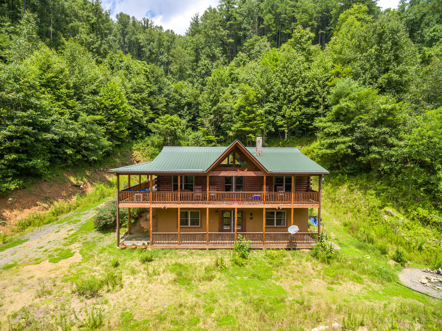 Brivity 671 Chestnut Oak Ln Dugspur, VA 24325 Virtual Tour